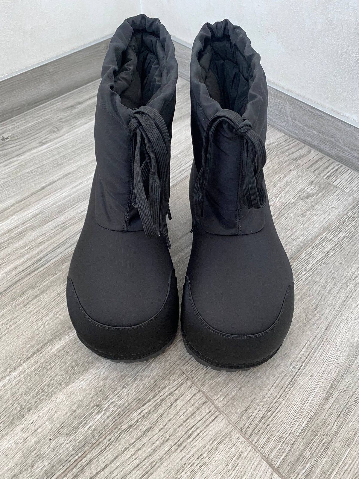 Balenciaga Balenciaga Alaska Boots size 42 Size US 9 / EU 42 - 4 Thumbnail