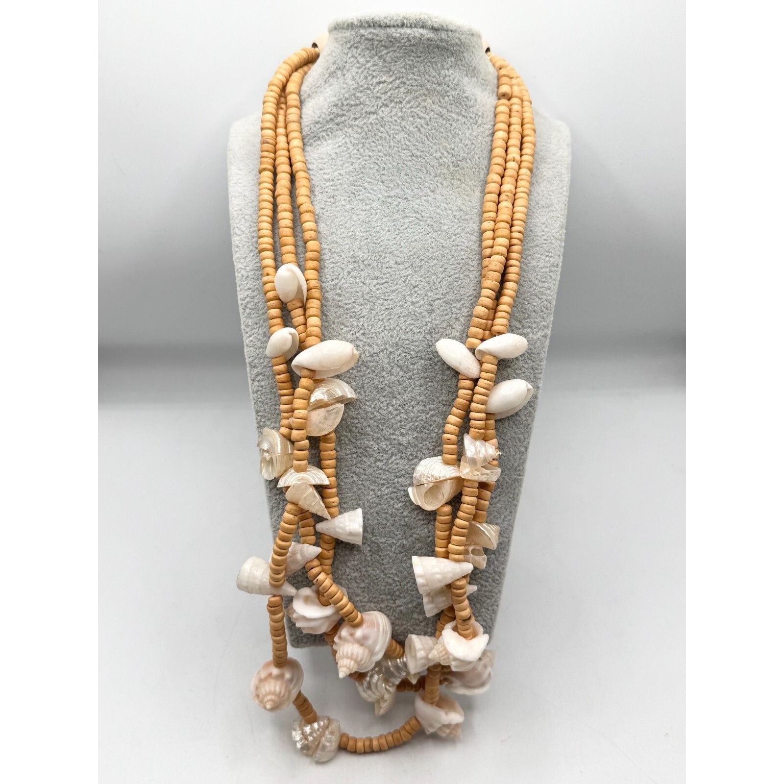 Vintage Vintage Three Strand Sea Shell Seashell Beaded Sea Queen Nec Size ONE SIZE - 1 Thumbnail