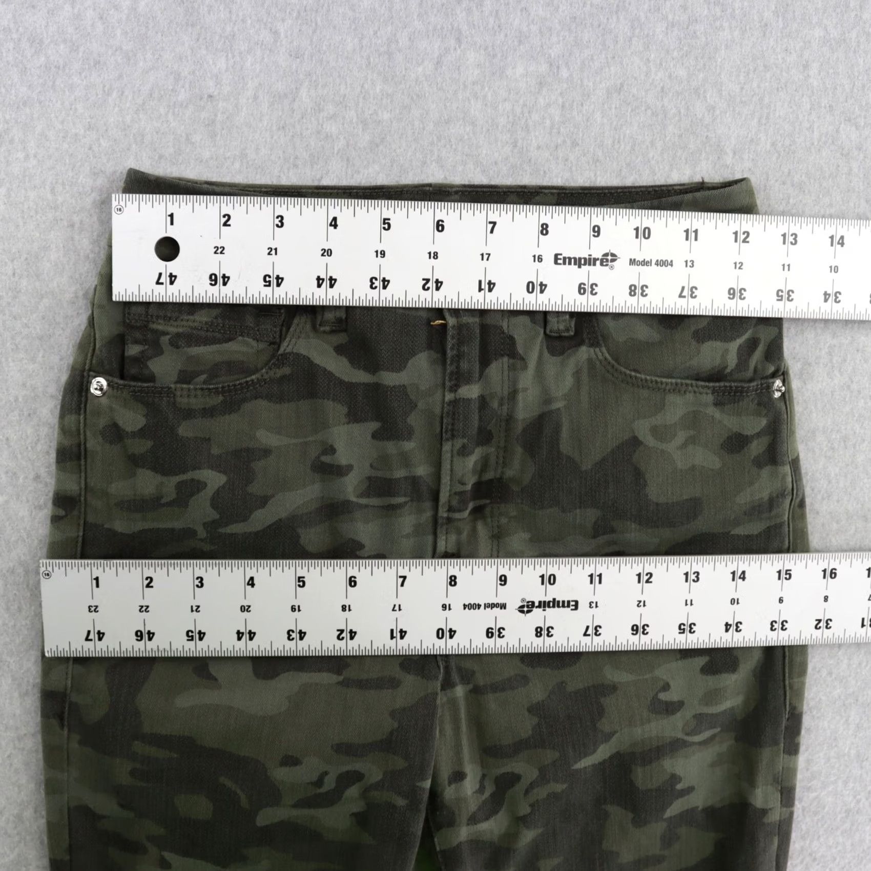 Good American Good American Jeans Skinny Green Camouflage Size 4/27 Stretch Womens Size 27" / US 4 / IT 40 - 7 Thumbnail