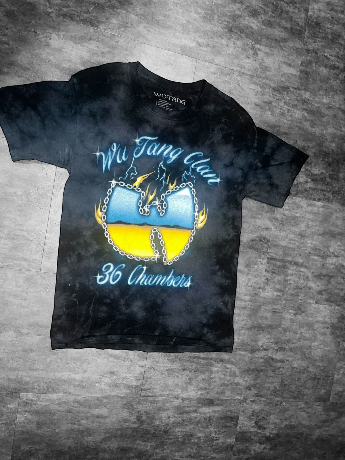 Vintage Vintage Wu Tang Graphic Tee Size US M / EU 48-50 / 2 - 1 Preview