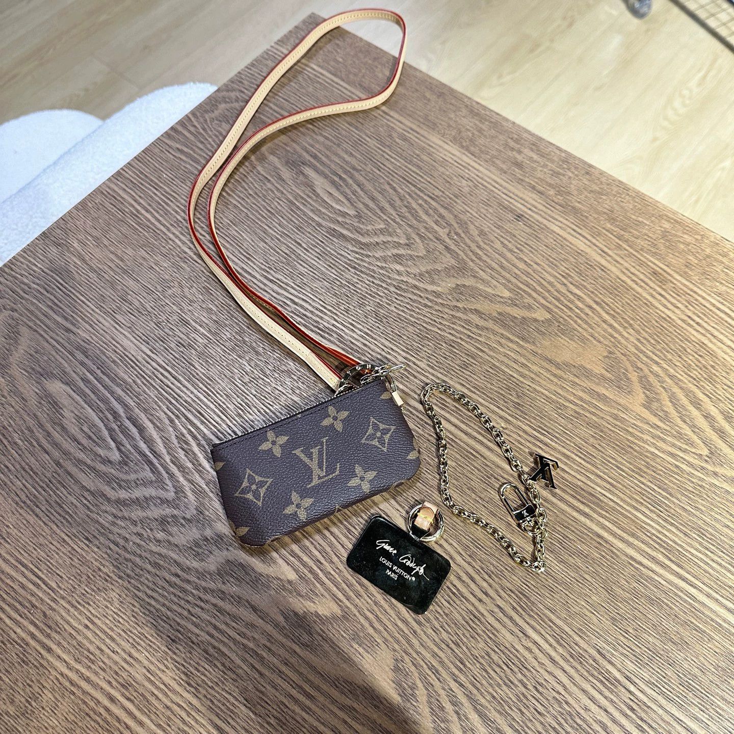 Louis Vuitton Louis Vuitton may353 Cat Limited Phone & Wallet Charm Size ONE SIZE - 2 Thumbnail