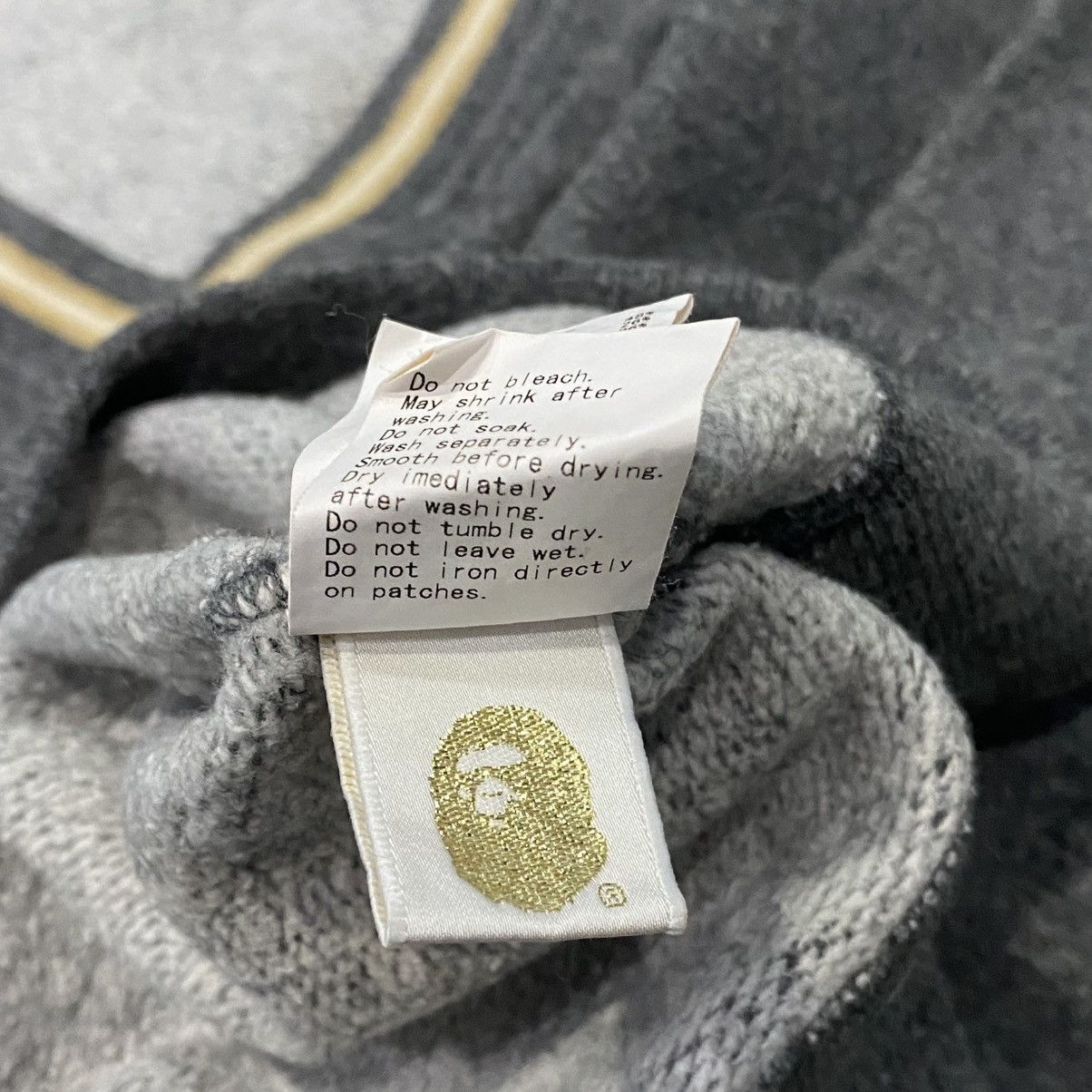 Bape Bape V Neck One Point Sweater Size US XL / EU 56 / 4 - 5 Thumbnail