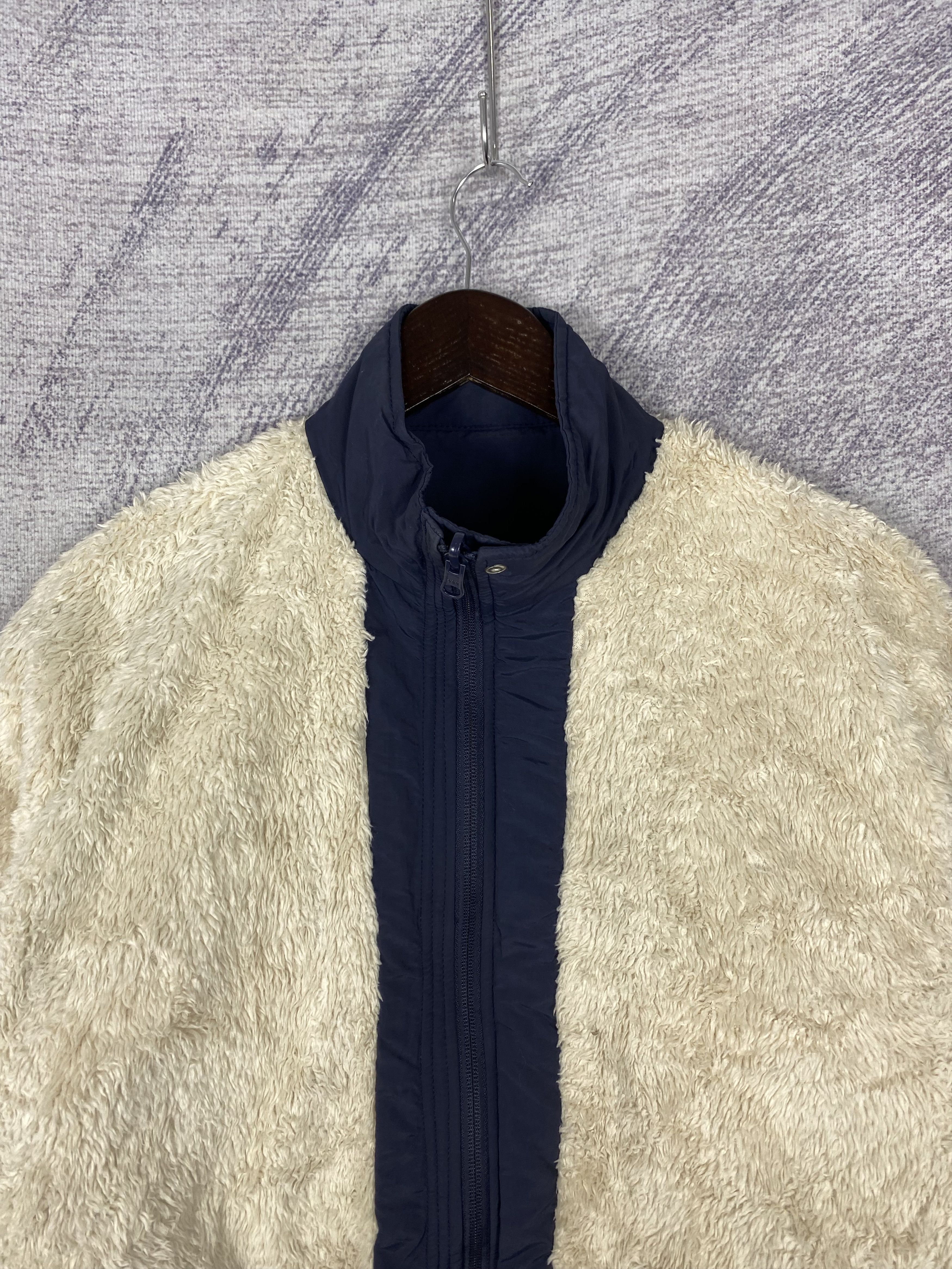 Japanese Brand Vintage UCLA Reversible Fleece Jacket Size US S / EU 44-46 / 1 - 8 Thumbnail