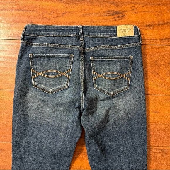 Abercrombie & Fitch Abercrombie & Fitch Dark Blue Denim Jeans Sz 6R 28 x 31 Size 28" / US 6 / IT 42 - 1 Thumbnail