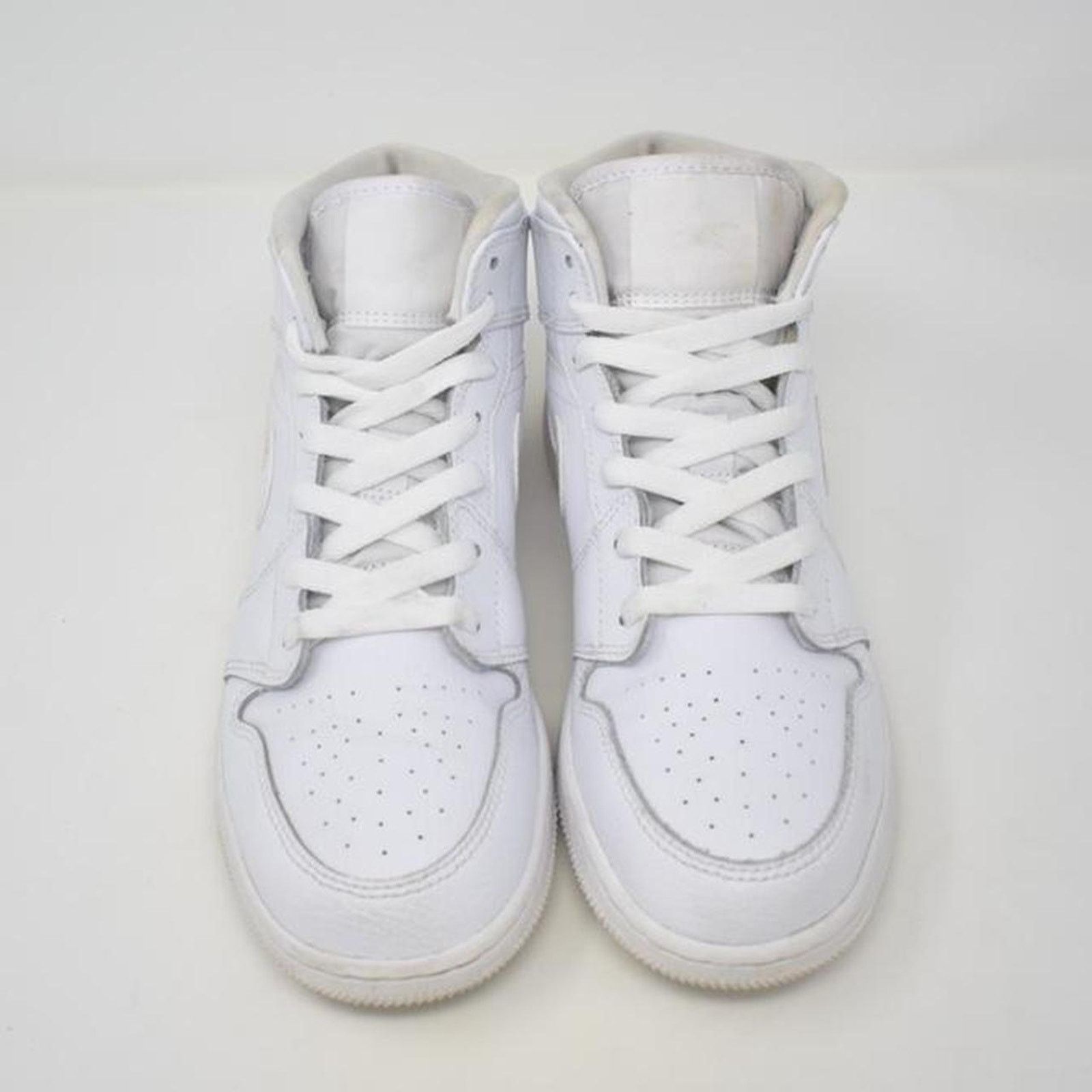 Jordan Brand Air Jordan 1 Mid “Triple White” Size US 7 / IT 37 - 2 Thumbnail