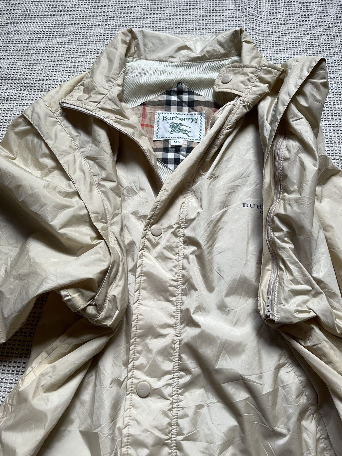 Burberry Vintage Burberry Golf Detachable arm Light Jacket Size US M / EU 48-50 / 2 - 5 Thumbnail