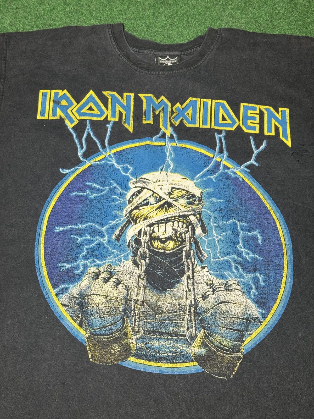 Band Tees × Vintage Vintage 90s Iron Maiden Powerslave Grunge Metal Band T Shirt Size US L / EU 52-54 / 3 - 2 Thumbnail