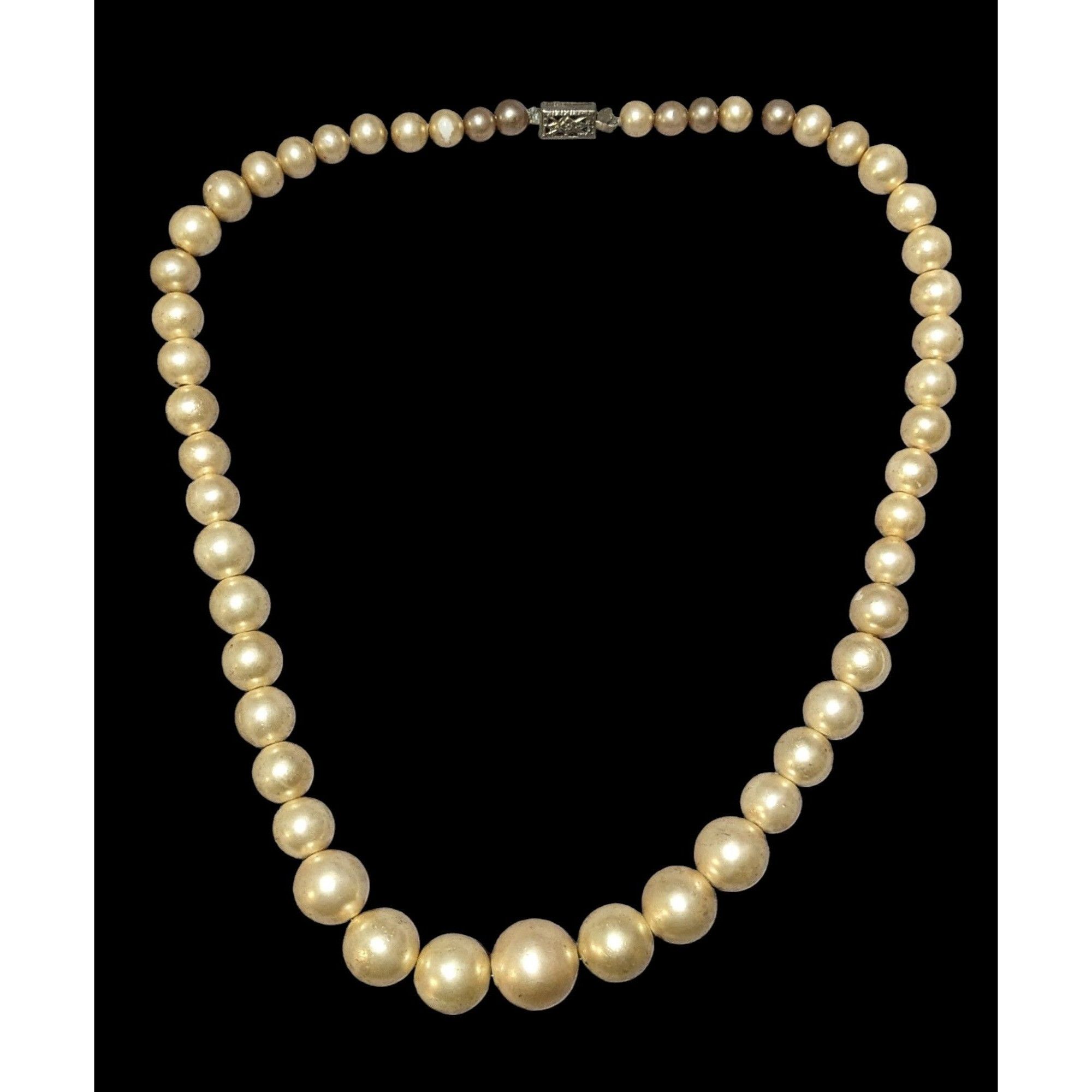Other Vintage Gold Faux Pearl Costume Necklace Size ONE SIZE - 1 Thumbnail