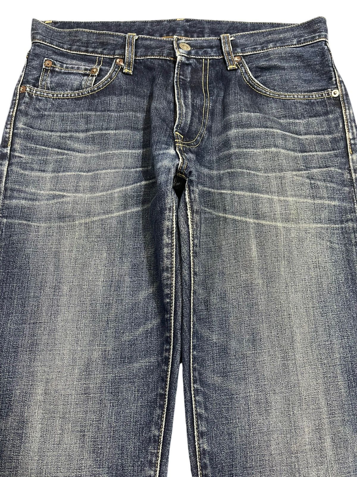 Uniqlo Vintage Japanese Uniqlo Blue Bleached Style Loose Jeans Size US 32 / EU 48 - 3 Thumbnail