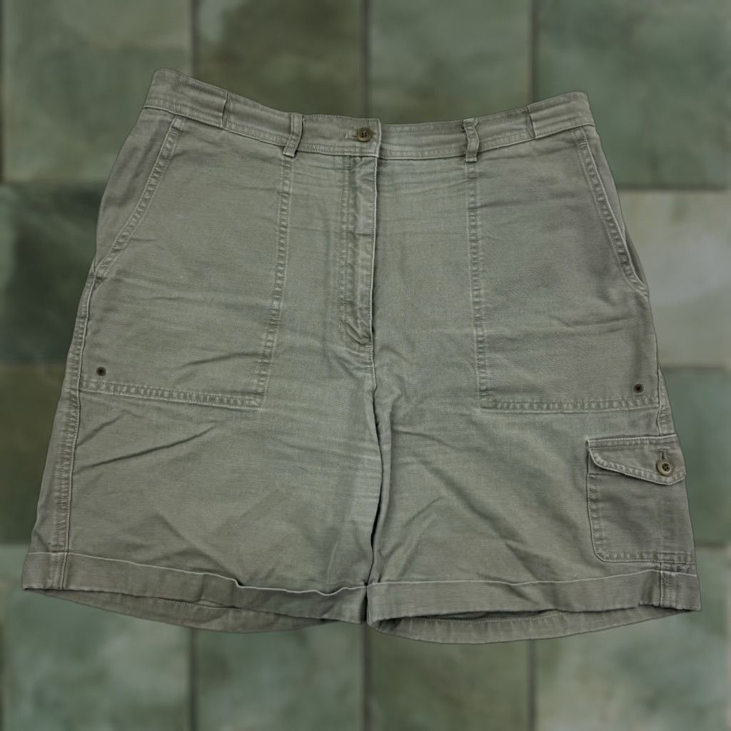 Ralph Lauren VINTAGE Lauren Ralph Lauren Safari Shorts Womens 12 Cargo Pocket Hipster 90s Y2K Green Mens? Womens? Size 34" / US 12 / IT 48 - 1 Thumbnail