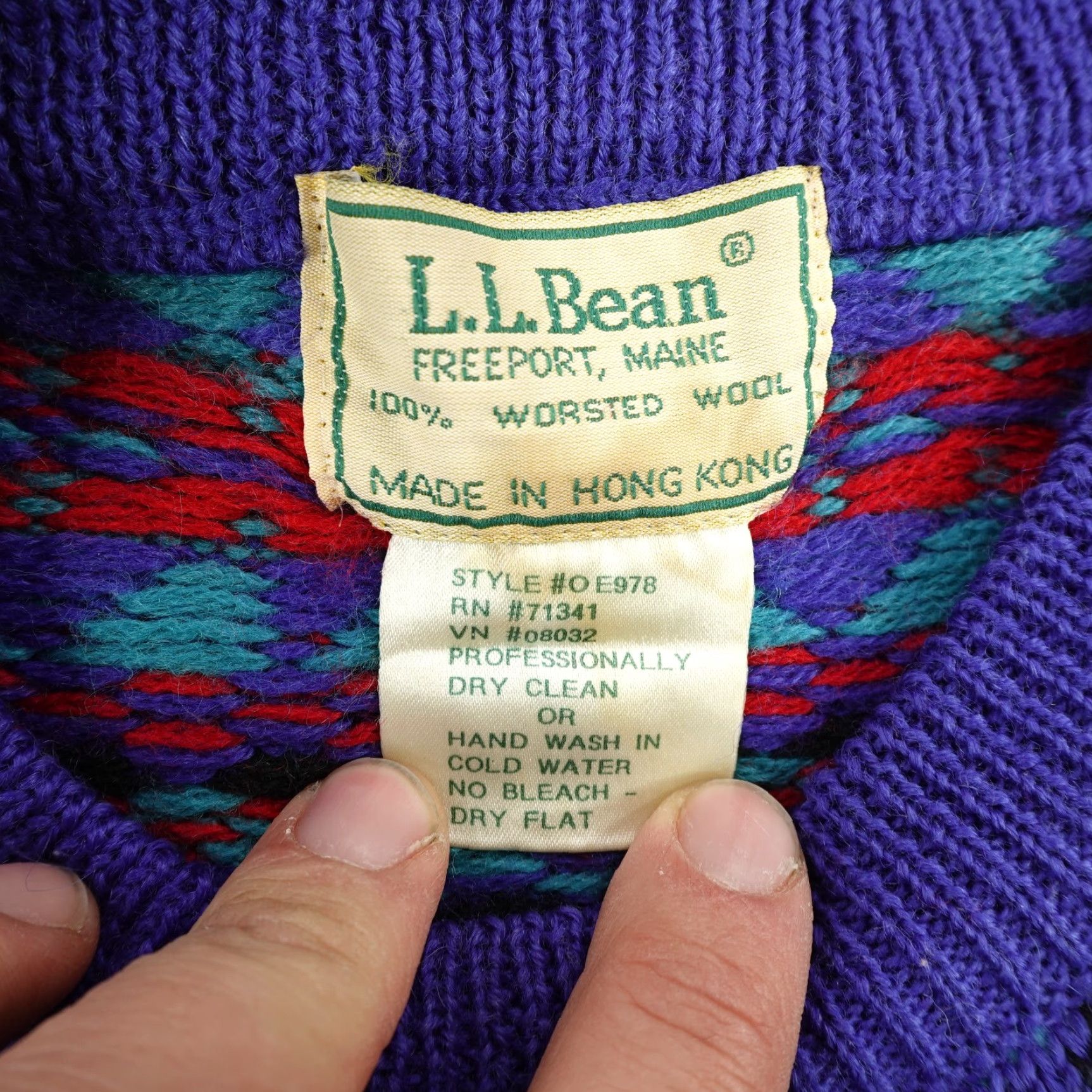 Vintage VINTAGE L.L. Bean Fair Isle Sweater Mens Small Purple Knit Wool 90s Size US S / EU 44-46 / 1 - 7 Thumbnail
