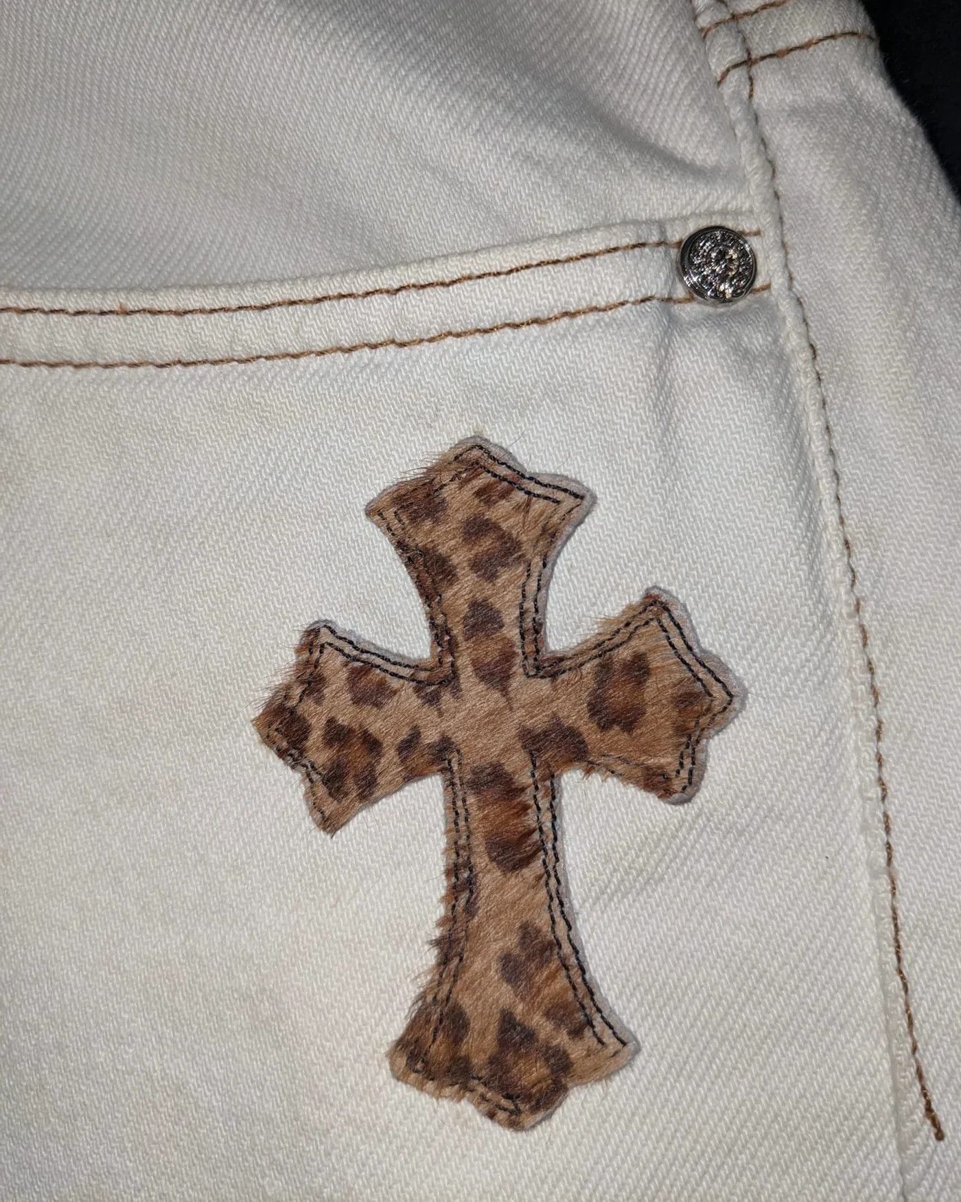Chrome Hearts × Matty Boy Chrome Hearts Matty Boy 1/1 Custom Painted Cross Patch Jeans Size US 36 / EU 52 - 5 Thumbnail