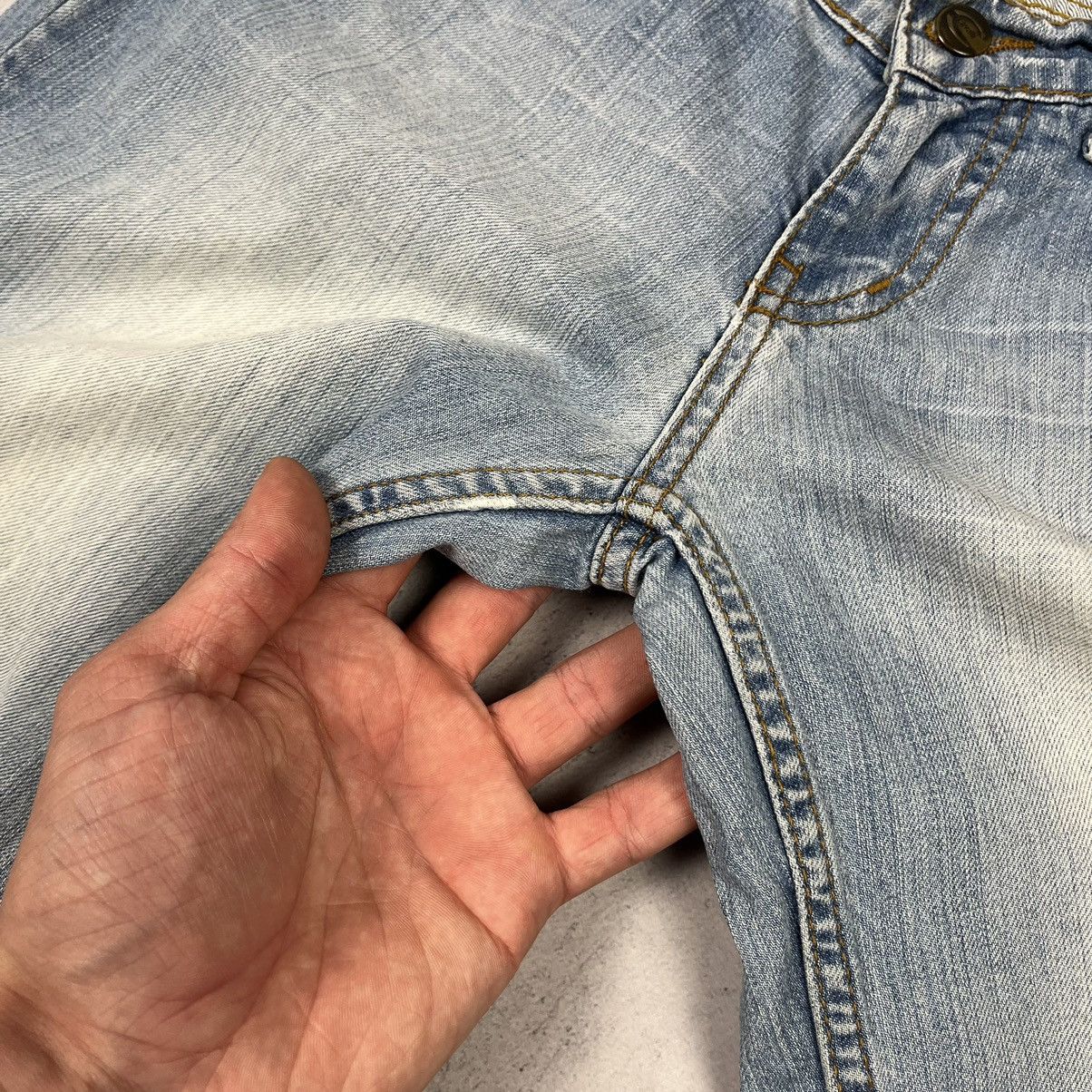 Roberto Cavalli Just Cavalli by Roberto Cavalli embroidered dragon y2k jeans Size 28" / US 6 / IT 42 - 16 Thumbnail