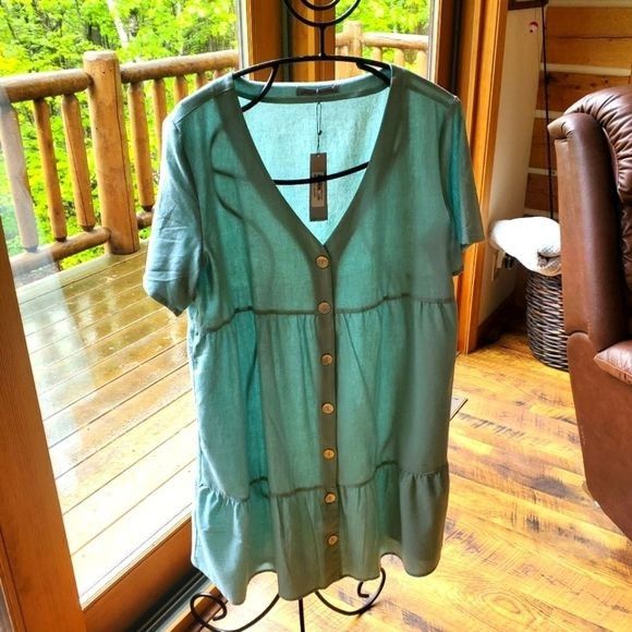 Designer Arianna by Howard's Short Sleeve Vneck Full Button Tiered Sz Size L / US 10 / IT 46 - 1 Thumbnail