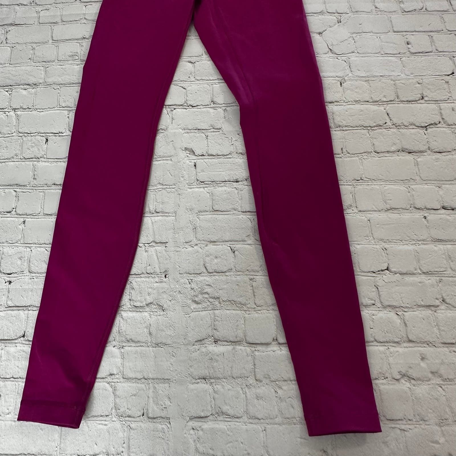 Lululemon Reversible Lululemon Leggings size 6 Size 28" / US 6 / IT 42 - 3 Thumbnail