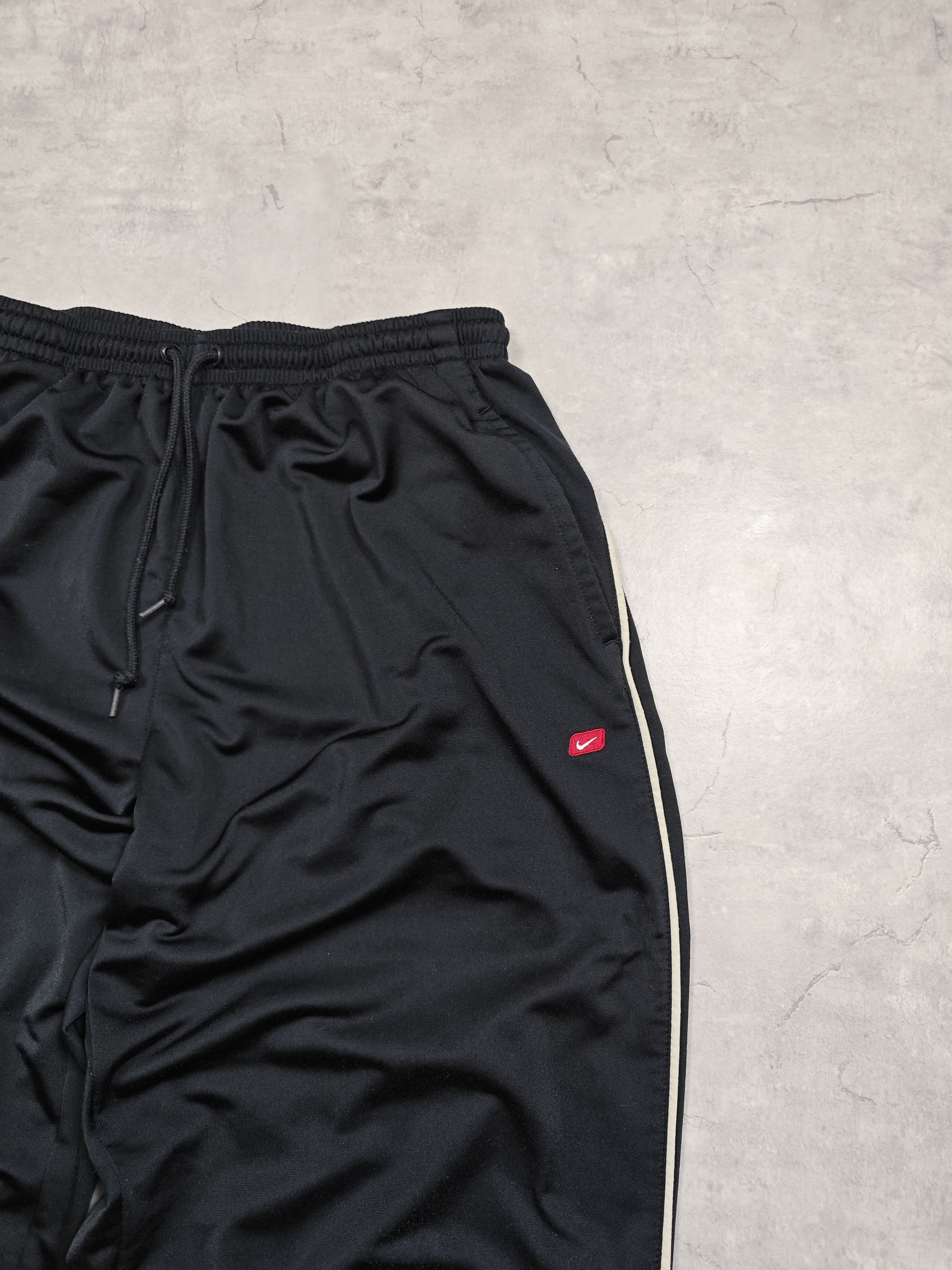 Nike Nike vintage pants Size US 35 - 2 Thumbnail