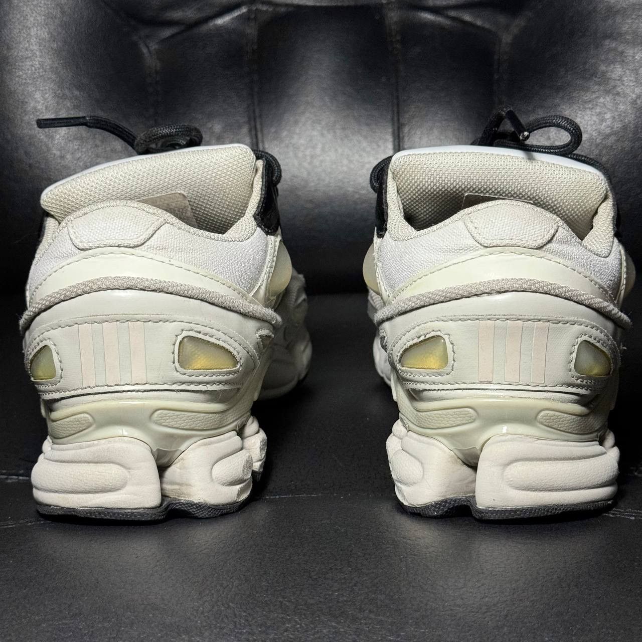 Adidas × Raf Simons Adidas Raf Simons Ozweego cream white Size US 6 / IT 36 - 2 Thumbnail