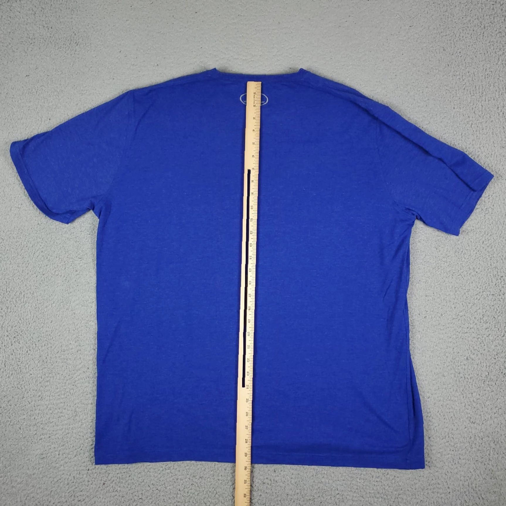 Under Armour VINTAGE? No, ignore. Final title: Under Armour HeatGear T-Shirt Men 2XL Short Sleeve Crew Blue Cotton Blend Logo Shirt Middle. Size US XXL / EU 58 / 5 - 4 Thumbnail