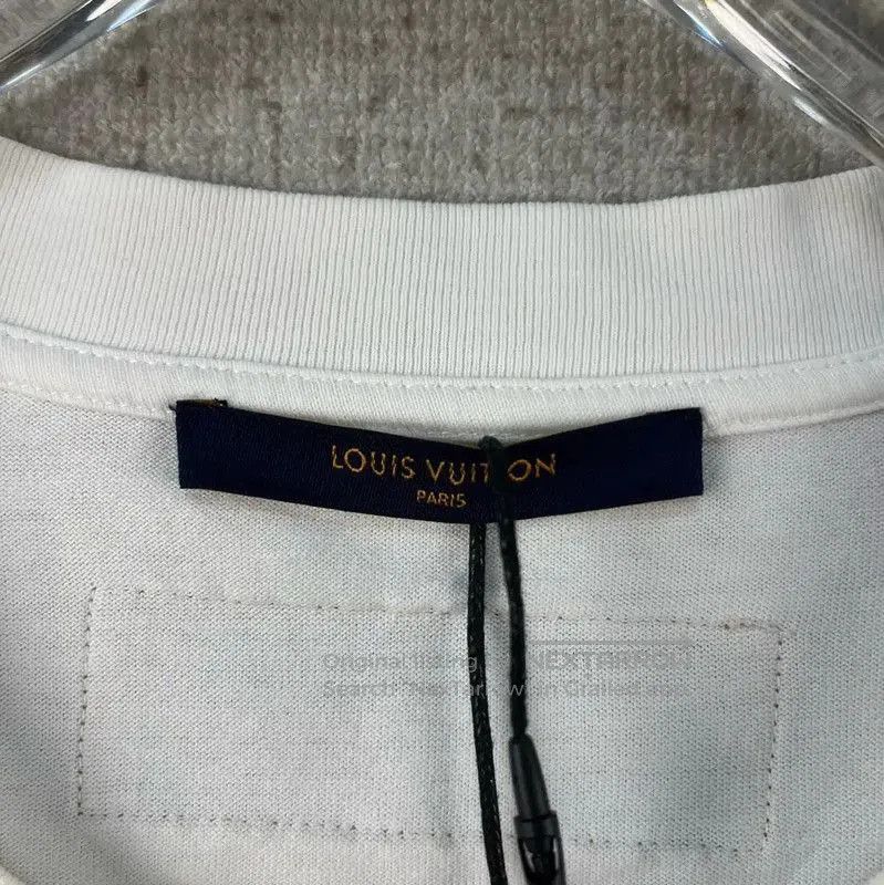 Louis Vuitton Louis Vuitton White Printed Cotton T-Shirt . Size US XL / EU 56 / 4 - 5 Thumbnail