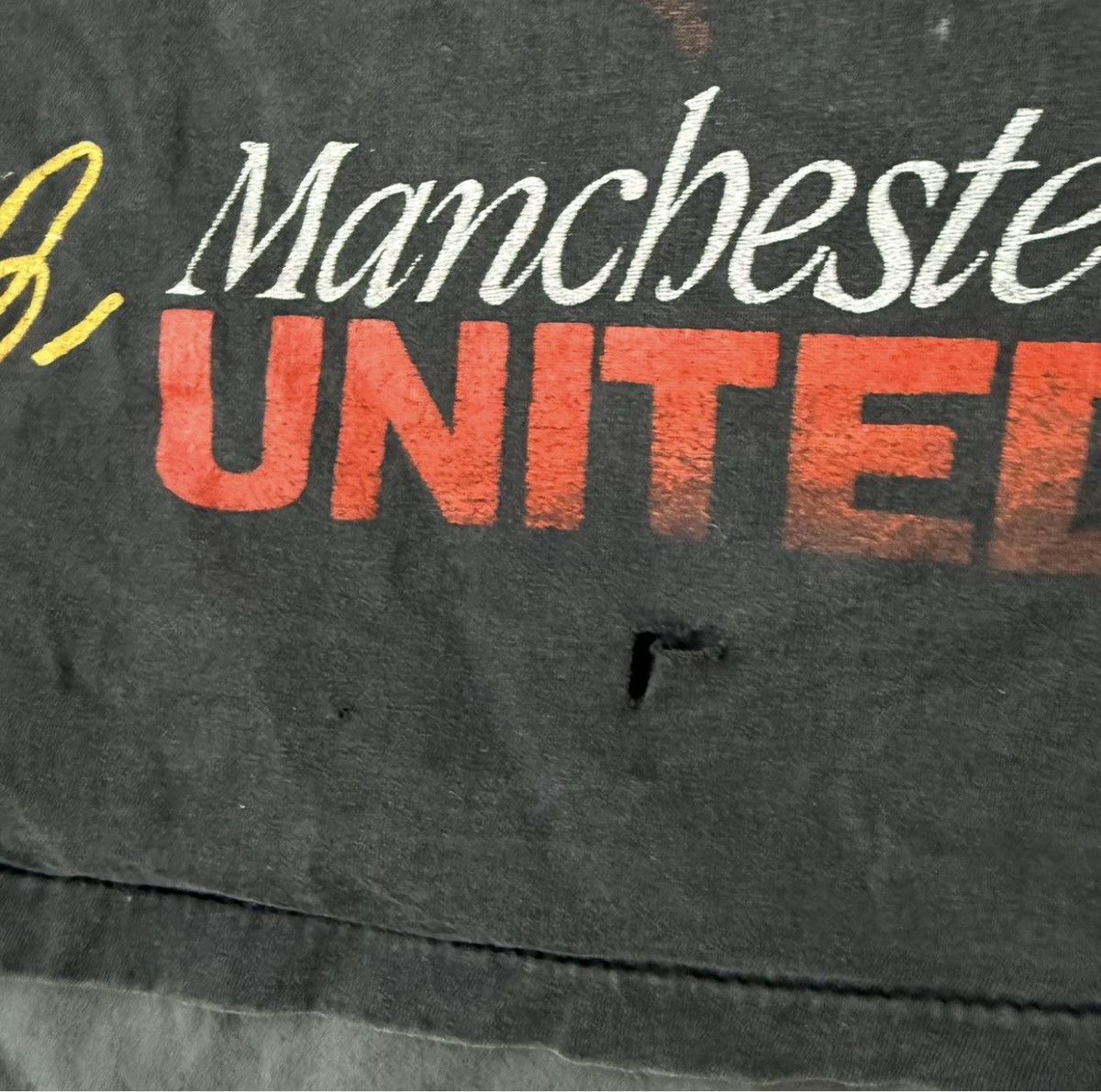 Vintage Rare vintage Manchester eric cantona tshirt Size US M / EU 48-50 / 2 - 2 Thumbnail