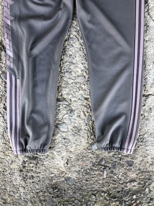 Yeezy calabasas track pants hot sale sizing