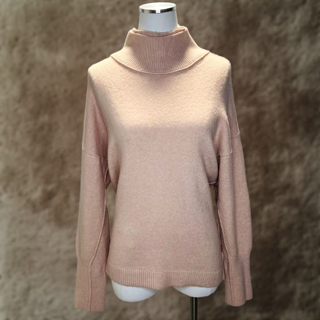 Free People VINTAGE? No. Free People Sweater Womens Small Pink Turtleneck Pullover Cozy Knit Wool Blend Size S / US 4 / IT 40 - 1 Thumbnail