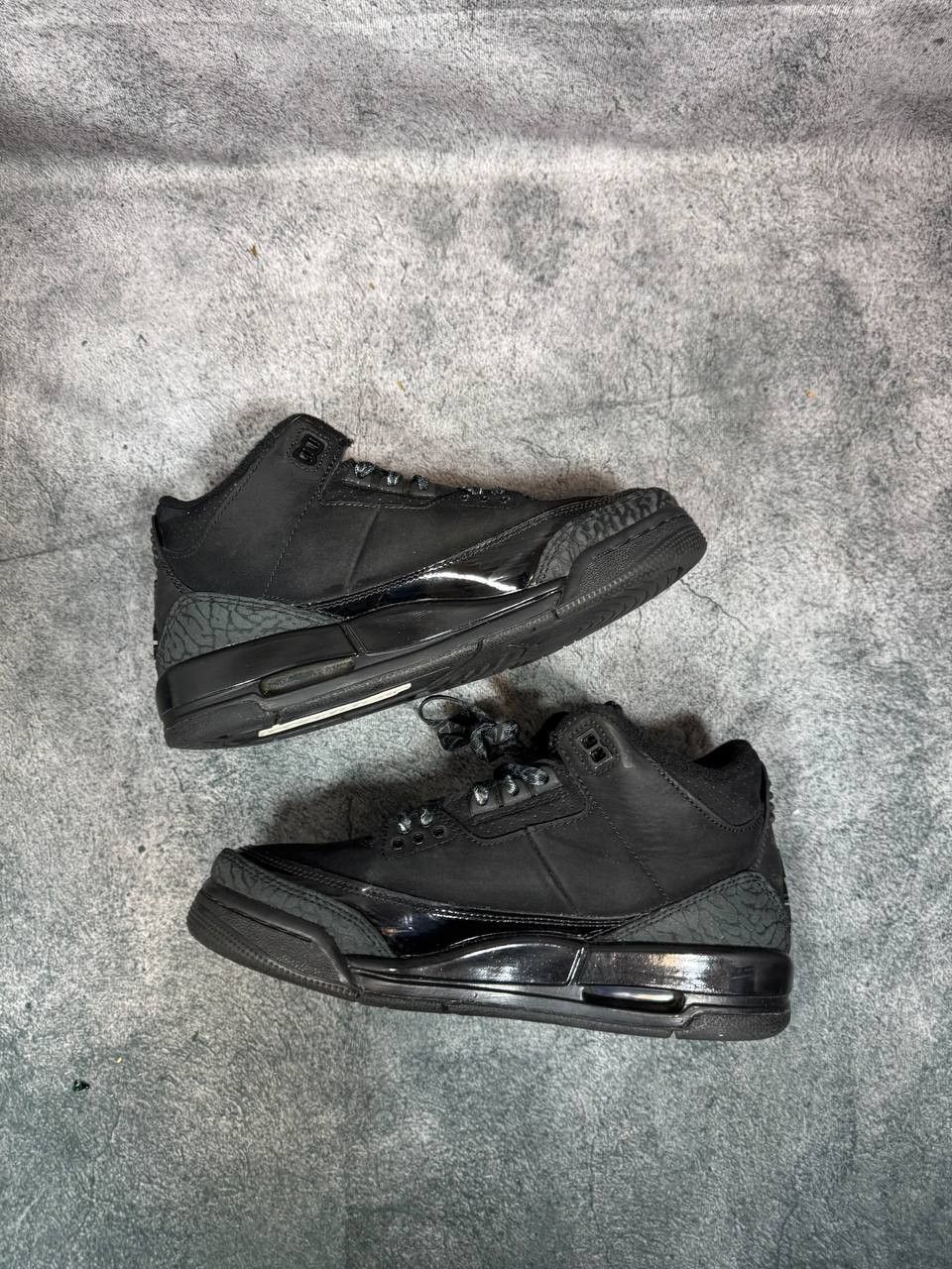 Jordan Brand Size 5.5Y | Jordan 3 Black Cat No Box | Pre-Owned Size US 5.5 / EU 38 - 6 Thumbnail