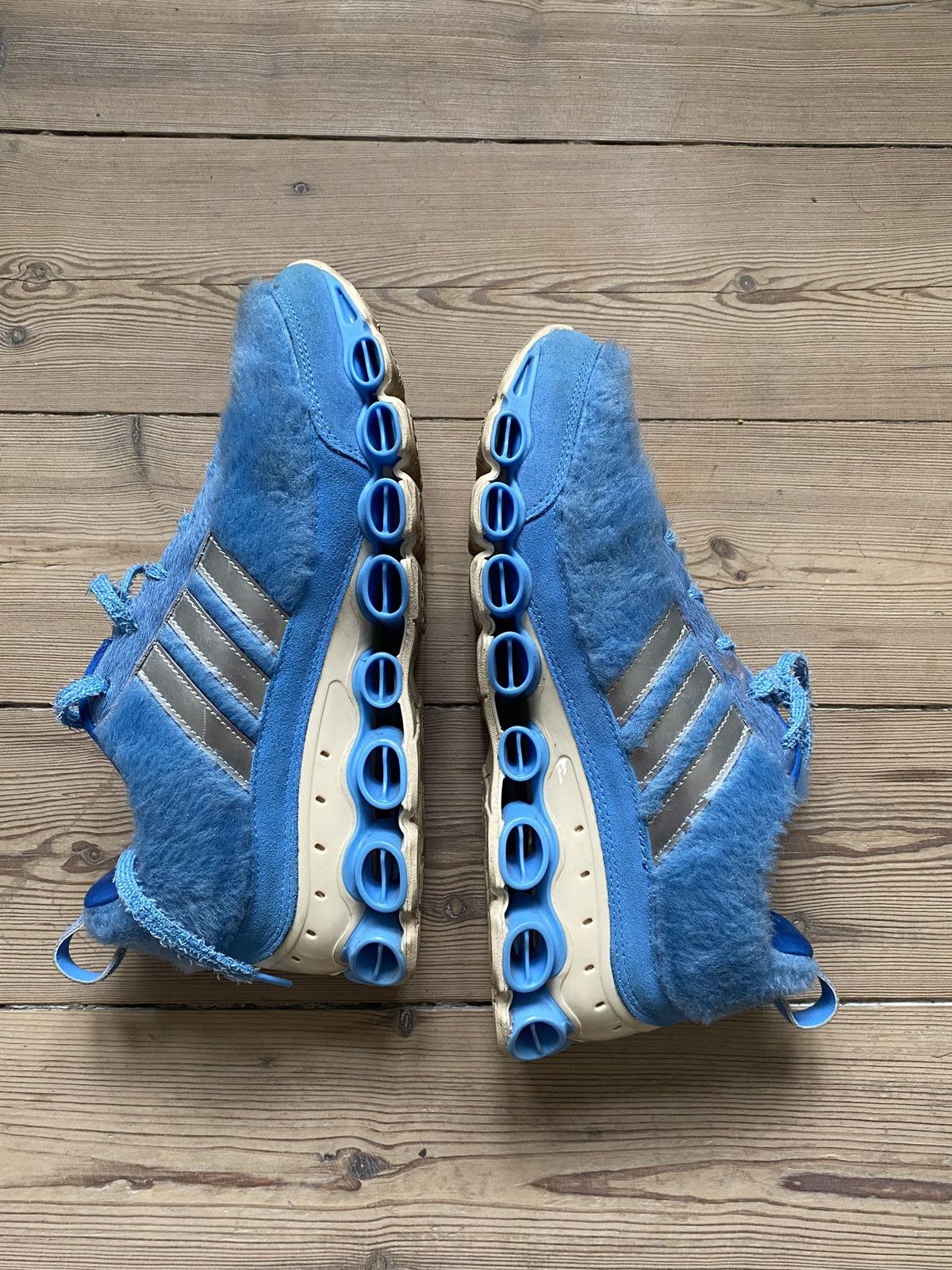 Adidas Adidas x KERWIN FROST YTI MICROBOUNCE SHOES Size US 10.5 / EU 43-44 - 7 Thumbnail