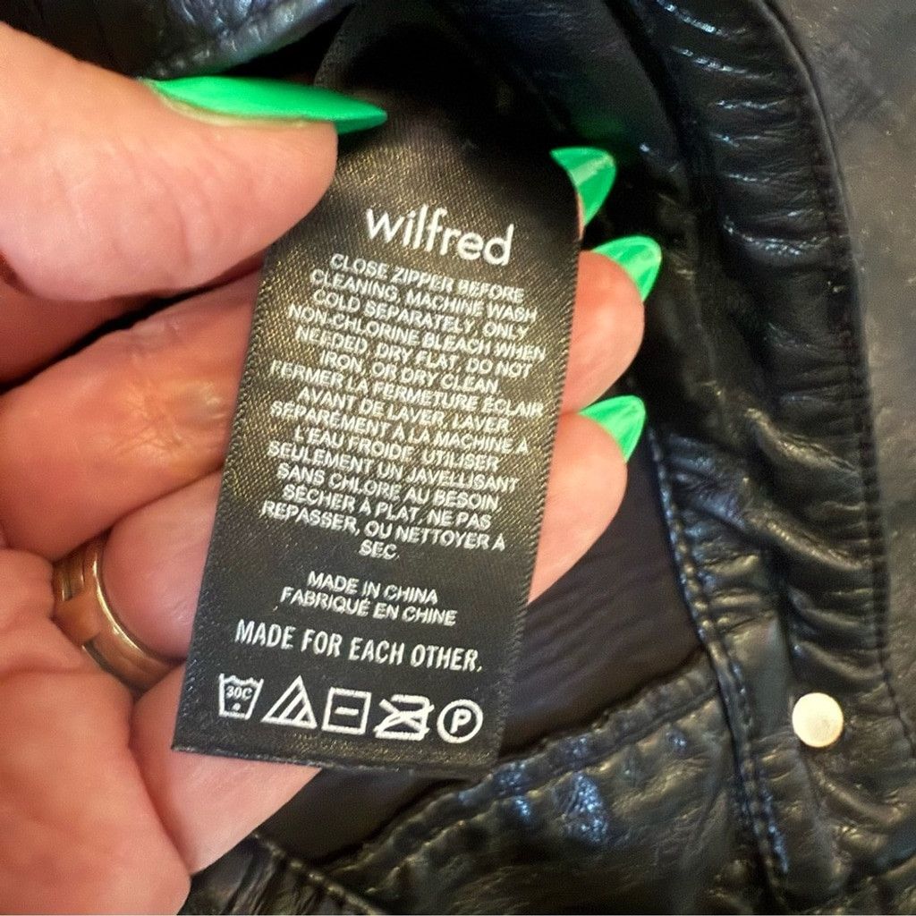 Aritzia Wilfred Black Vegan Leather Melina Trousers Size 26" / US 2 / IT 38 - 9 Thumbnail