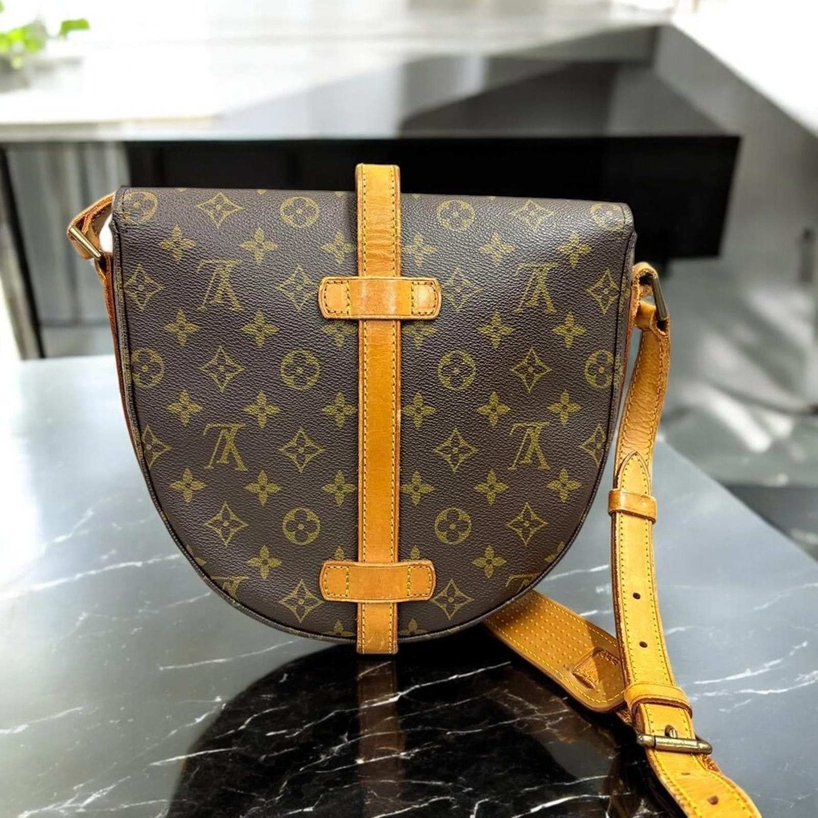 Louis Vuitton Louis Vuitton - Monogram Canvas Crossbody Shoulder Bag Size ONE SIZE - 2 Thumbnail