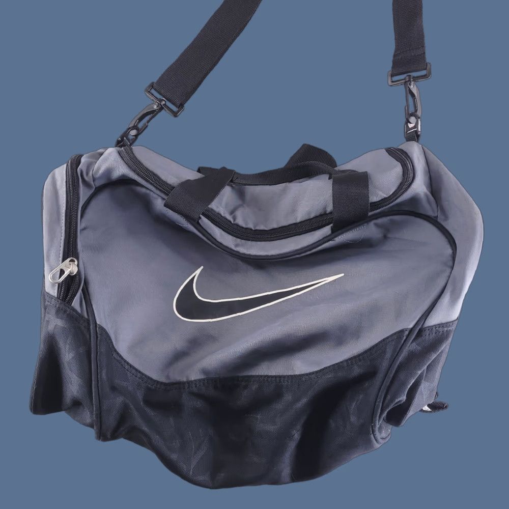 Nike Travel Gray Nike Shoulder Duffle Bag 20 Inch User: Travel Gray Nike Shoulder Duffle Bag 20 Inch Size ONE SIZE - 1 Thumbnail