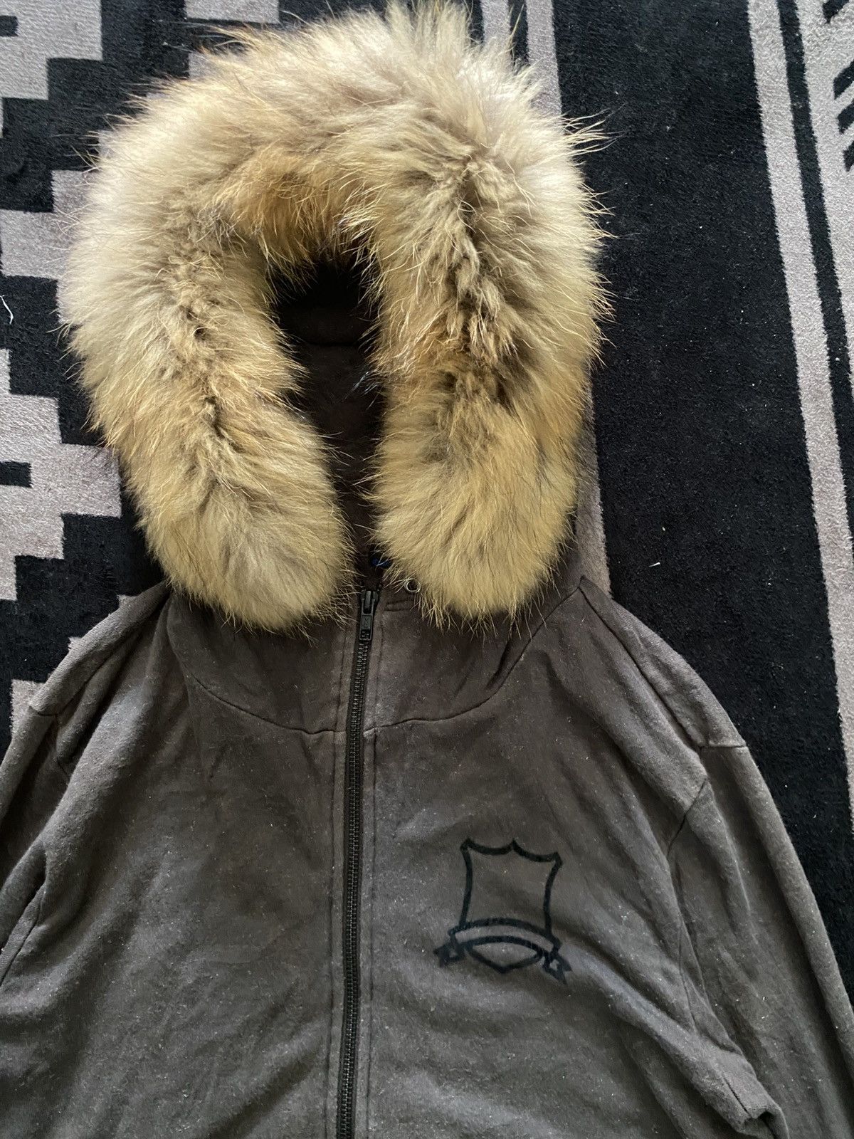 If Six Was Nine × Japanese Brand × Le Grande Bleu (L.G.B.) custom culture faux fur shield bono glitter hoodie Size US M / EU 48-50 / 2 - 4 Thumbnail