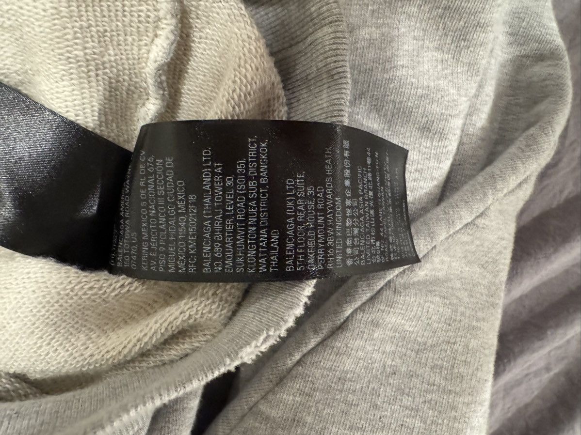 Balenciaga BE KIND BALENCIAGA HOODIE RARE Size US L / EU 52-54 / 3 - 6 Thumbnail
