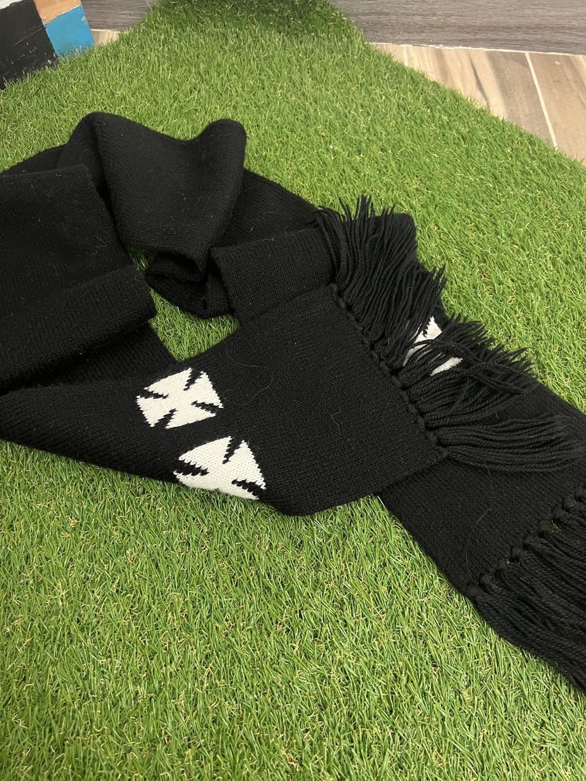 If Six Was Nine Mad Punks Crosses Y2k Scarf Size ONE SIZE - 5 Thumbnail