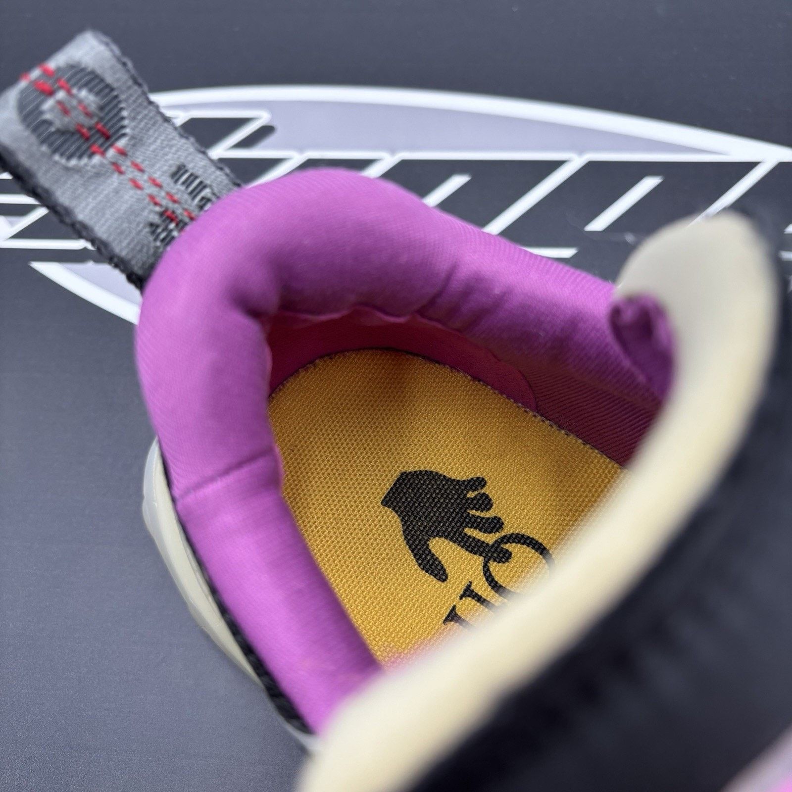 Off-White Off-White Odsy-1000 ' Transparent Fuchsia ' | SUPER CLEAN! Size US 9 / EU 42 - 17 Thumbnail