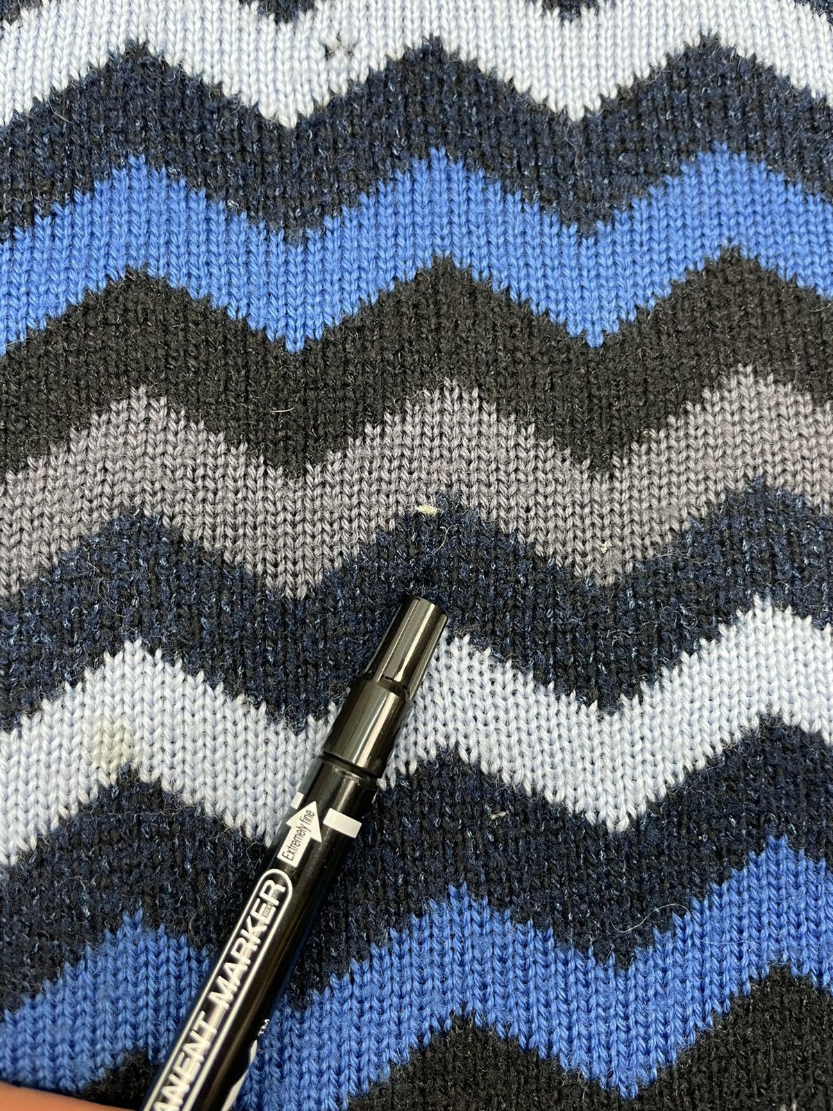 Yves Saint Laurent Vintage Yves Saint Lauren Sweater Knit Zigzag Pattern Size US L / EU 52-54 / 3 - 9 Thumbnail