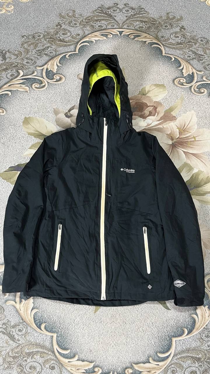 Columbia Vintage Columbia Titanium Jacket Size M / US 6-8 / IT 42-44 - 1 Thumbnail
