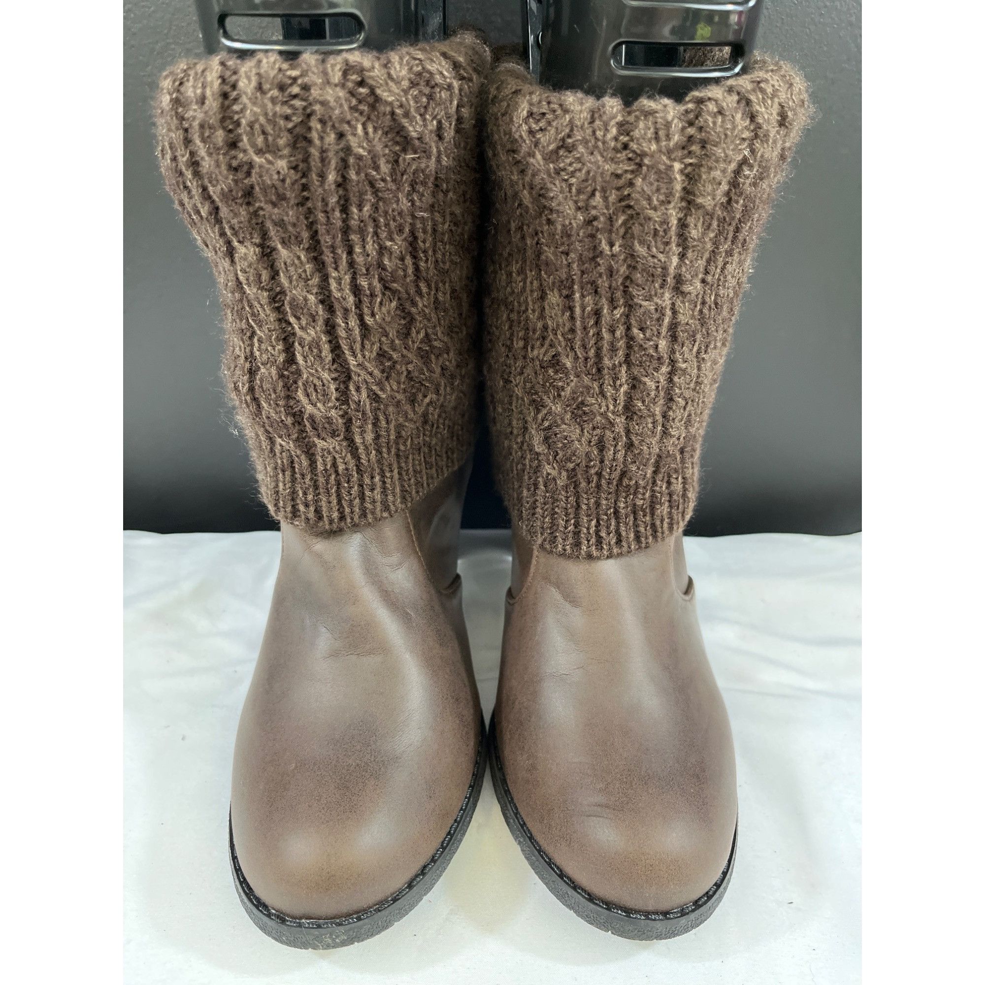 Other Muk Luks Women's Brown Heeled Ankle Boots Size 9 SKU 6219 Size US 9 / IT 39 - 2 Thumbnail