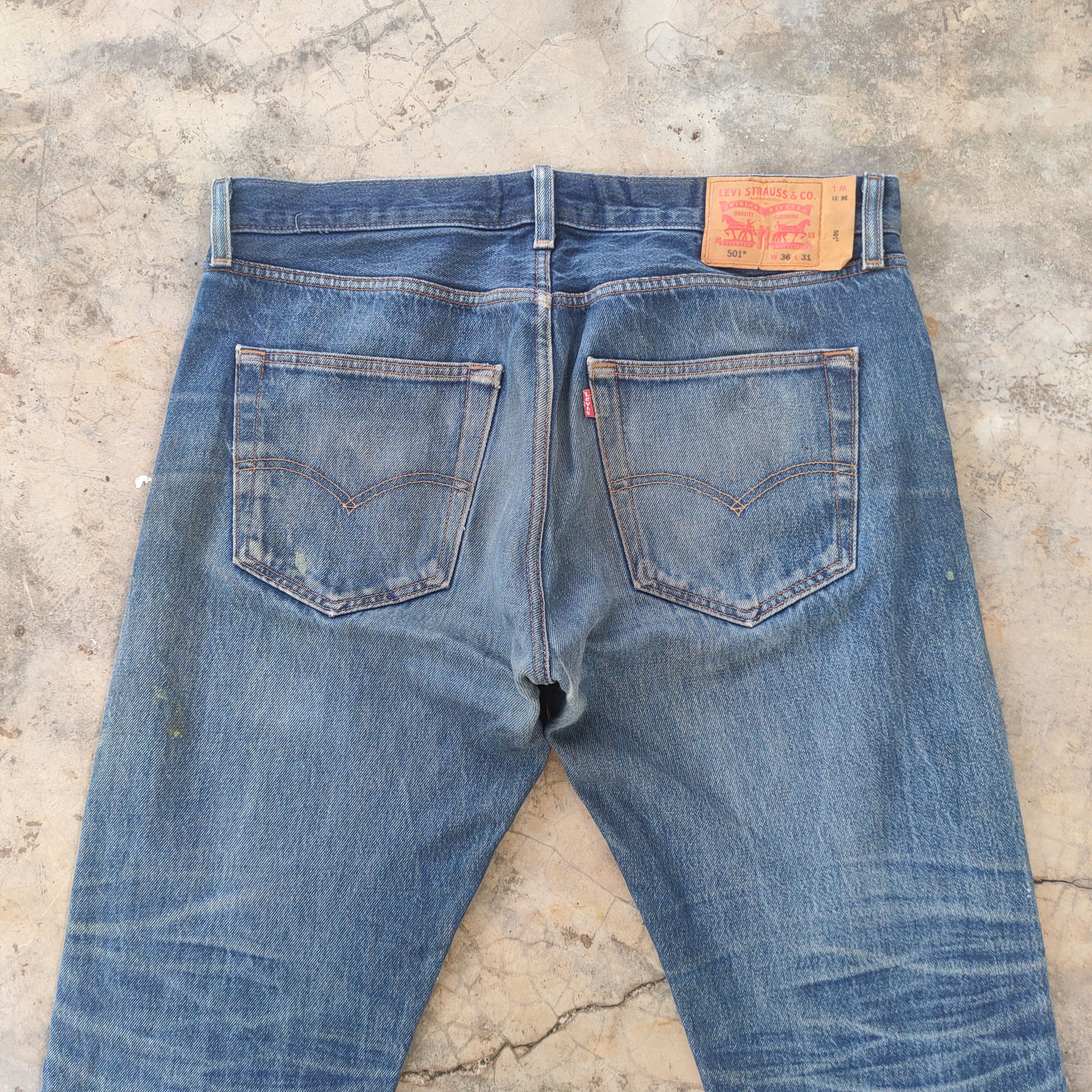 Levi's W37 LEVI'S 501 DISTRESSED FADED JEANS PANTS Size US 37 - 10 Thumbnail