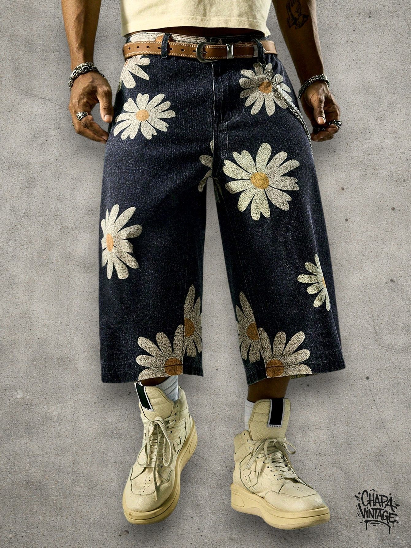 Vintage Vintage chamomile denim shorts Size US 32 / EU 48 - 2 Thumbnail