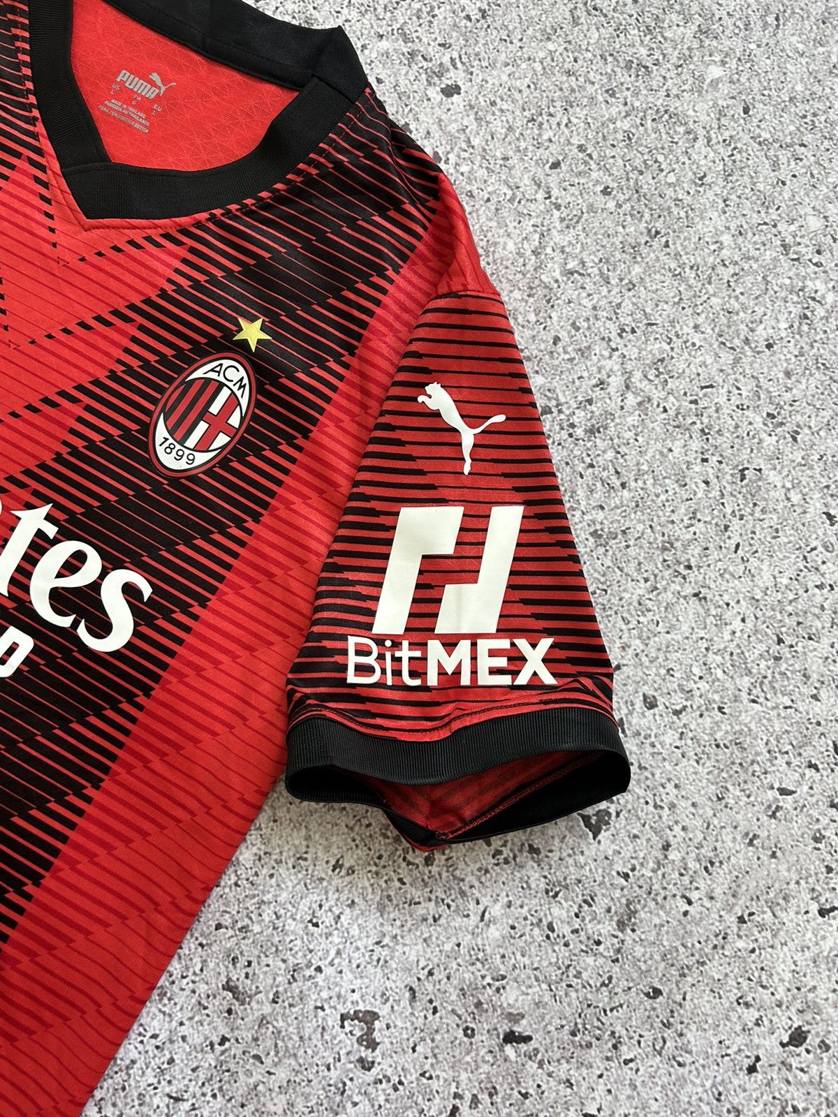 Puma Puma Milan Rafa Leao Home 2023 2024 Soccer Jersey BOOTLEG Size US L / EU 52-54 / 3 - 9 Thumbnail