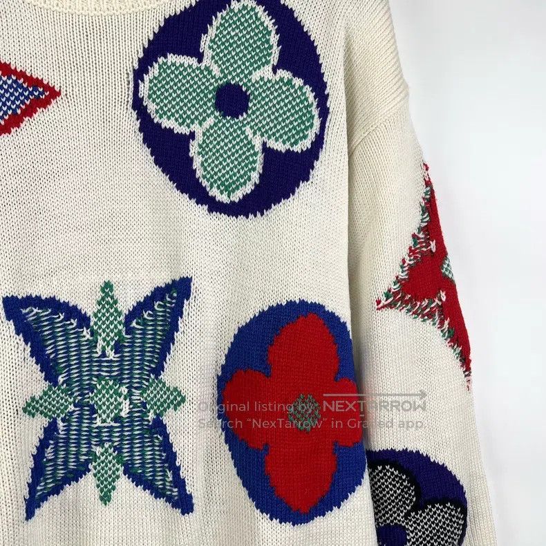 Louis Vuitton Louis Vuitton Classic wool beige big three flower color fu Size US M / EU 48-50 / 2 - 6 Thumbnail