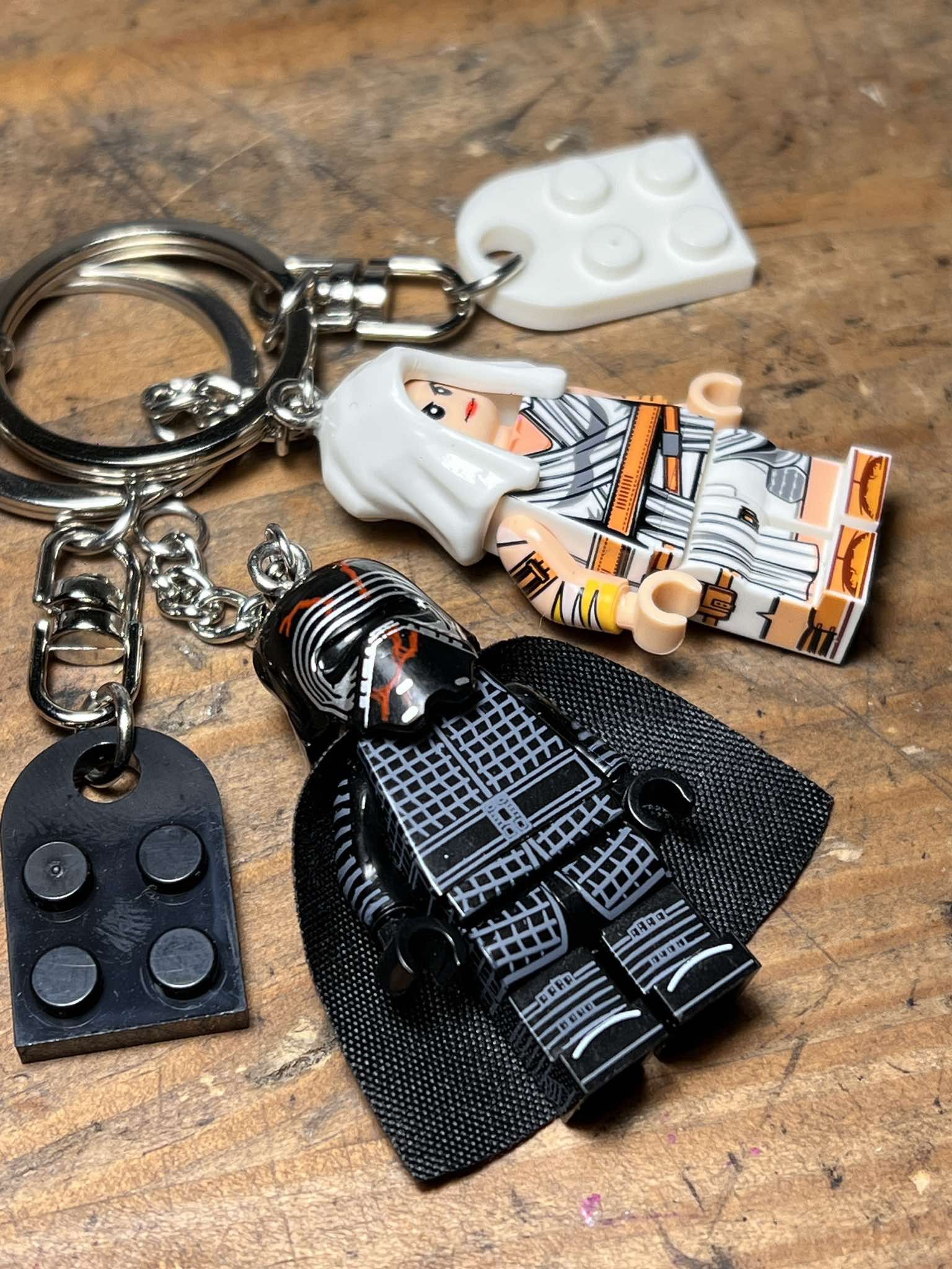 Other Star Wars Kylo Ren Rey minifigure keychain Size ONE SIZE - 3 Thumbnail