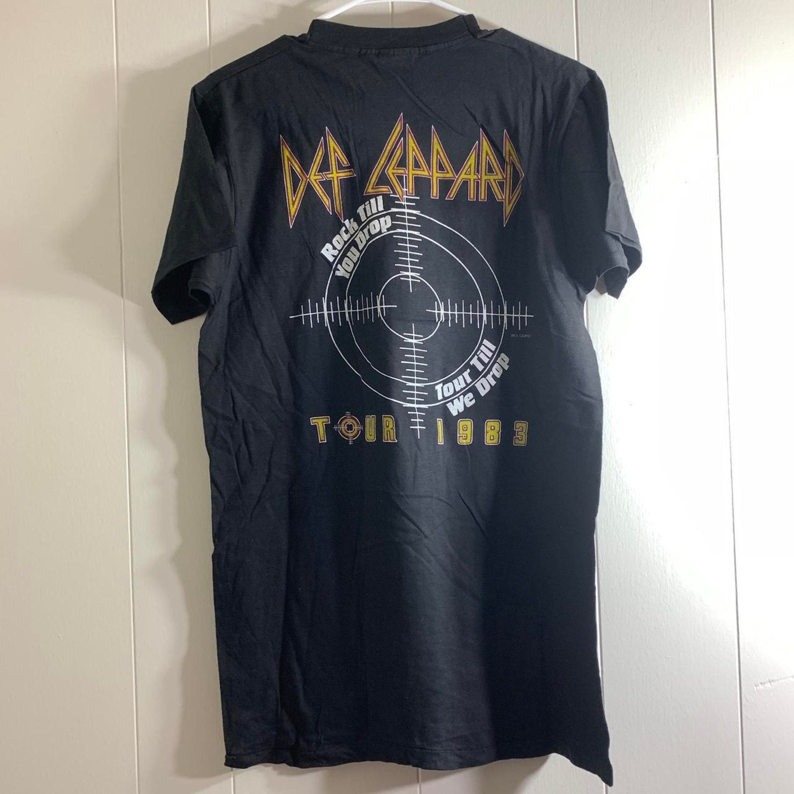 Vintage vintage 1983 DEF LEPPARD Pyromania Tour tee shirt LARGE Size US L / EU 52-54 / 3 - 6 Thumbnail