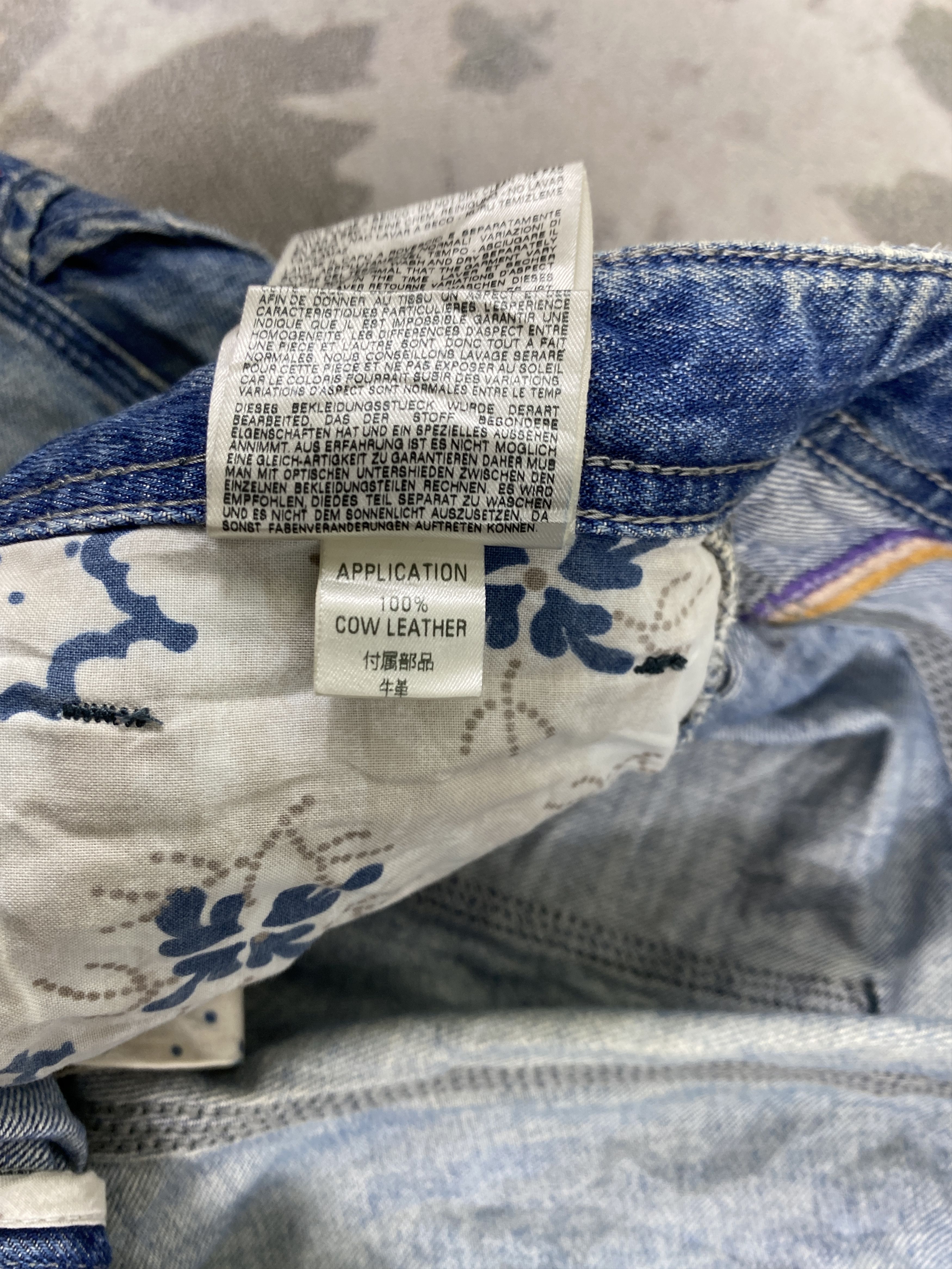 Diesel Faded Blue Vintage Diesel Jeans 31x31.5 Denim- JN3885 Size US 31 - 12 Thumbnail