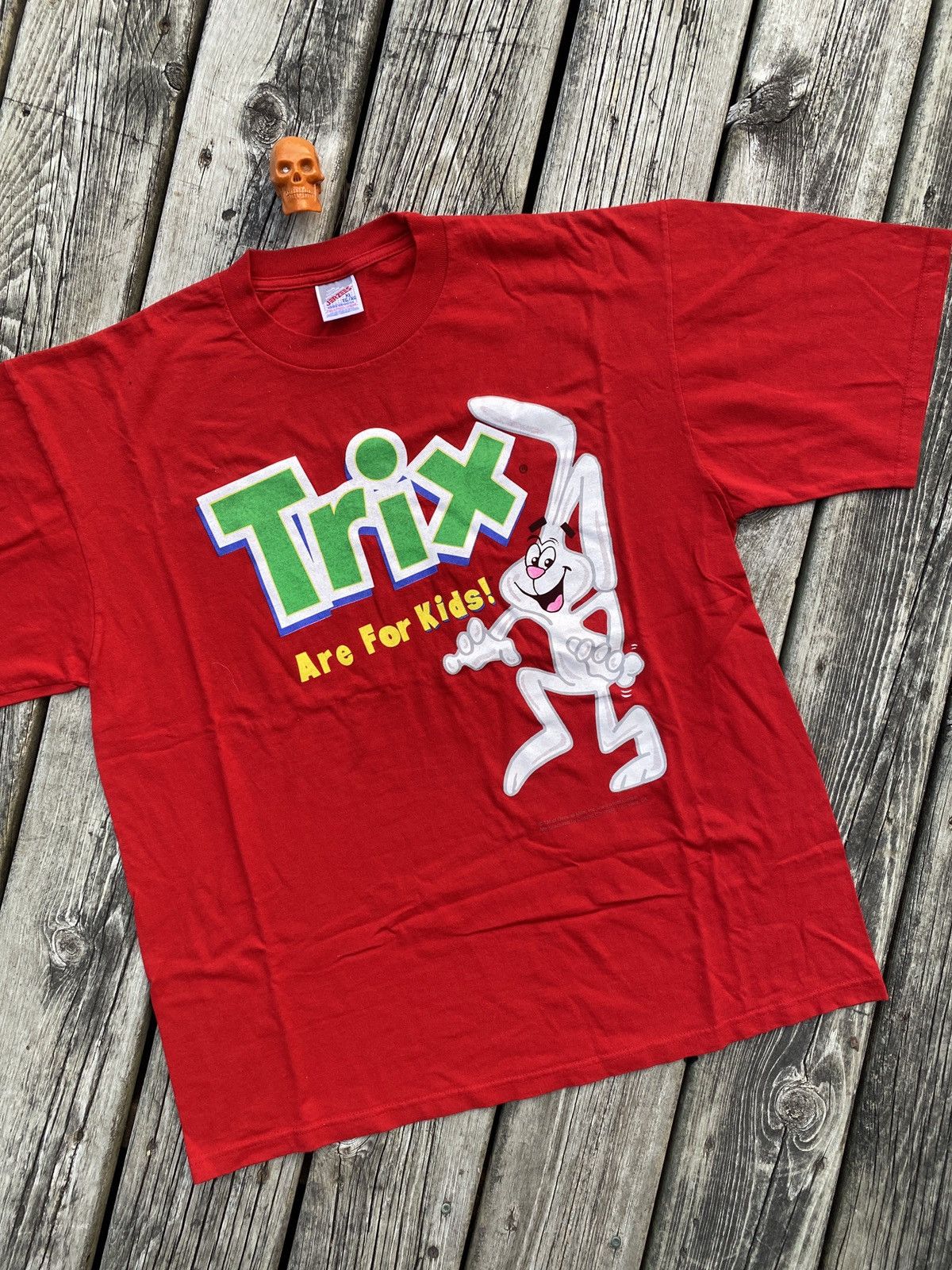 Jerzees × Vintage 90s Trix Cereal cartoon rabbit art shirt sz XL Size US XL / EU 56 / 4 - 1 Thumbnail