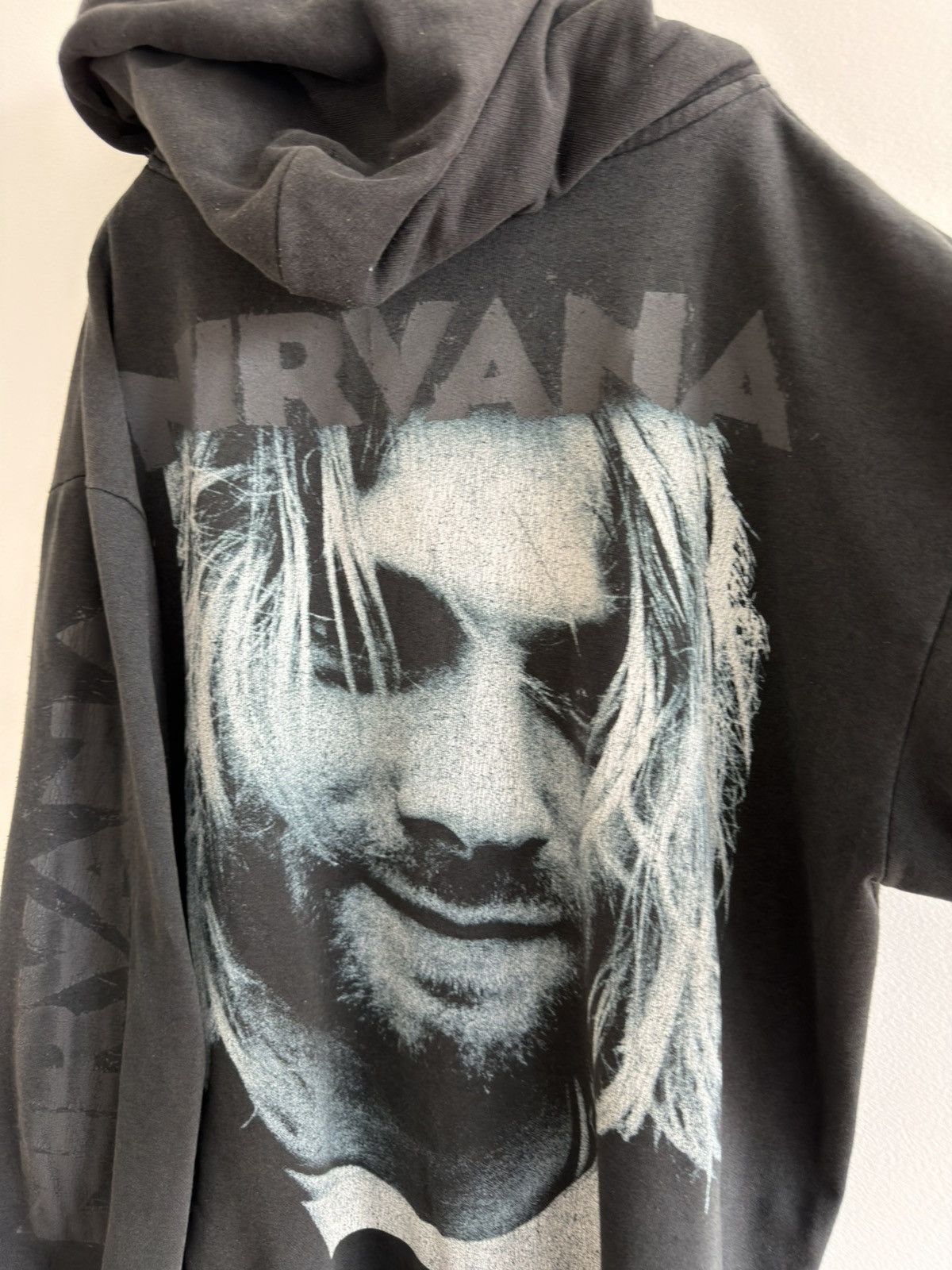 Nirvana *RARE* VINTAGE NIRVANA KURT COBAIN DISTRESSED HOODIE ZIP UP Size US XL / EU 56 / 4 - 2 Thumbnail