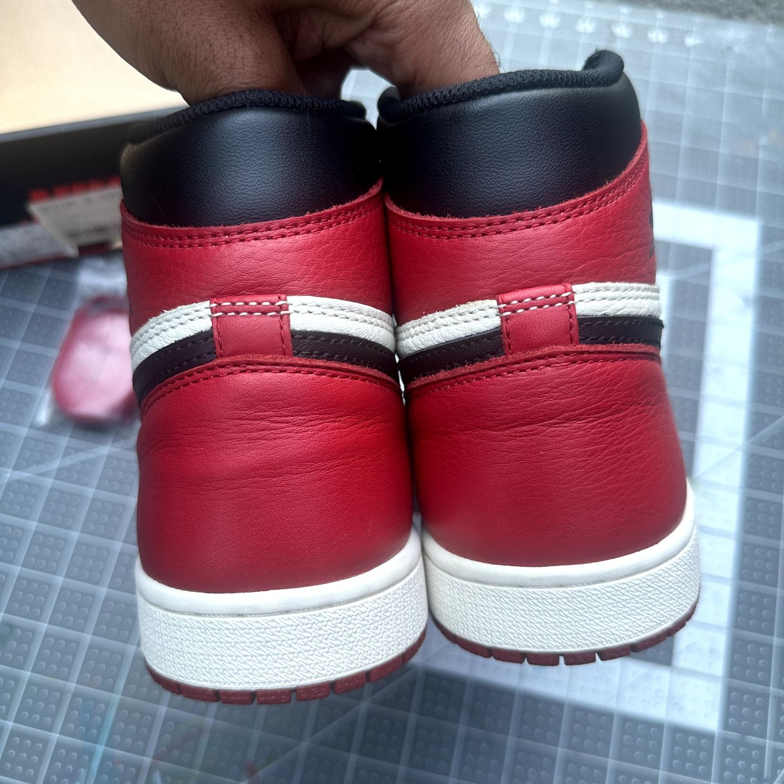 Jordan Brand Jordan 1 'Bred Toe' Size US 8 / EU 41 - 4 Thumbnail