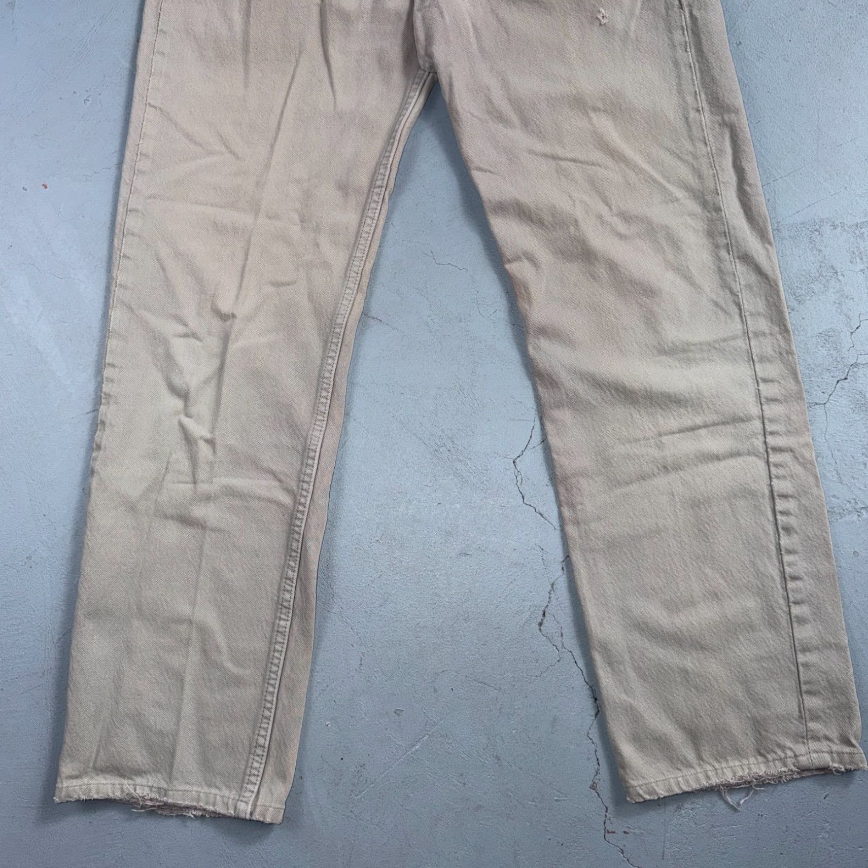 Levi's VINTAGE Levi's 501 Jeans Beard USA 90s - Light Wash Beige Straight Leg 34x32 Men Regular Mid Rise 5-Pocket Denim Button Fly Size US 34 / EU 50 - 3 Thumbnail
