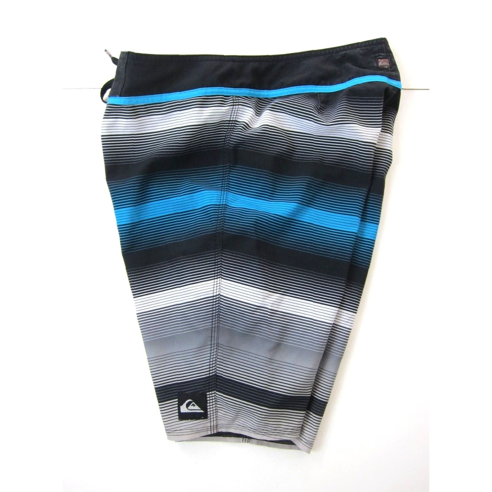 Quiksilver Quiksilver Men Board Shorts Surf Swim Blue Stripe Stretch Pocket 32" Waist 11" Rise 38" Hip 9.5" Inseam Size US 33 - 5 Thumbnail